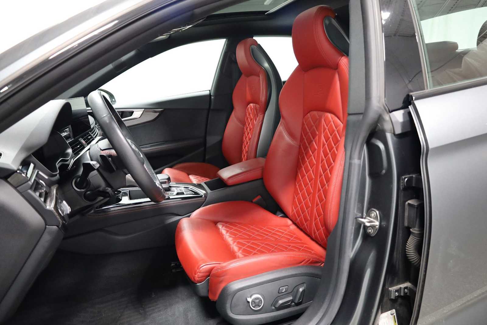 Thumbnail: 2023 Audi S5 - 5