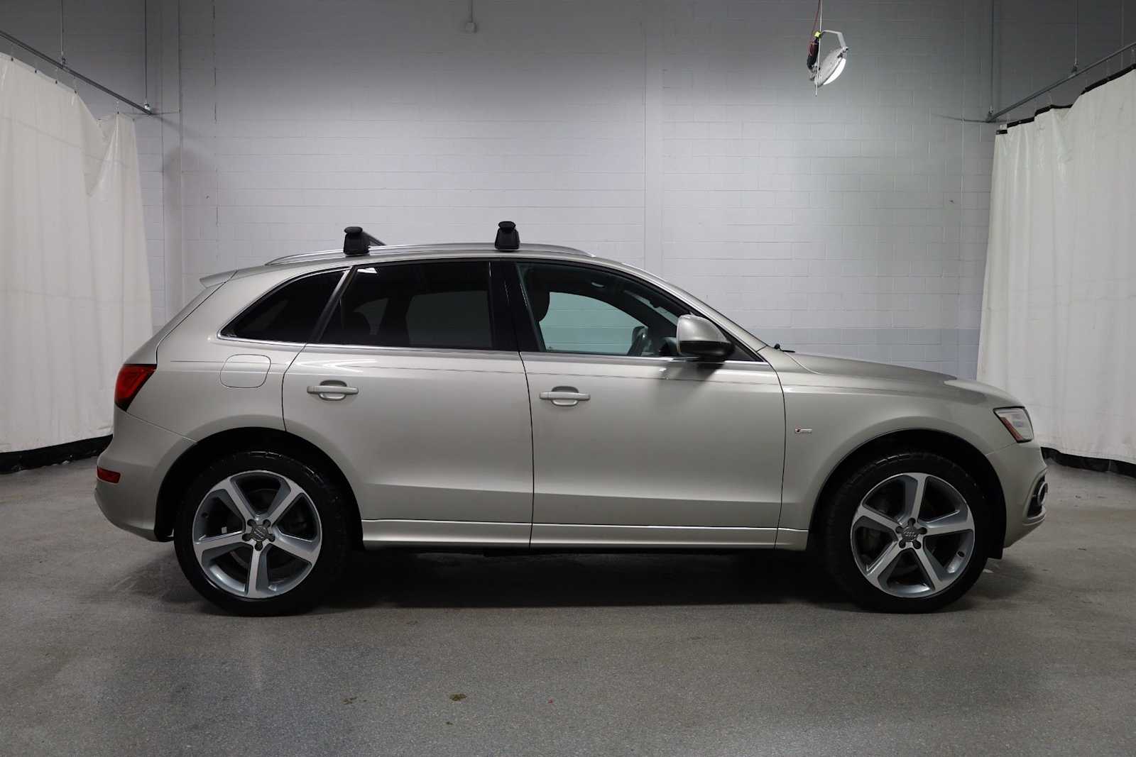 Thumbnail: 2014 Audi Q5 - 10