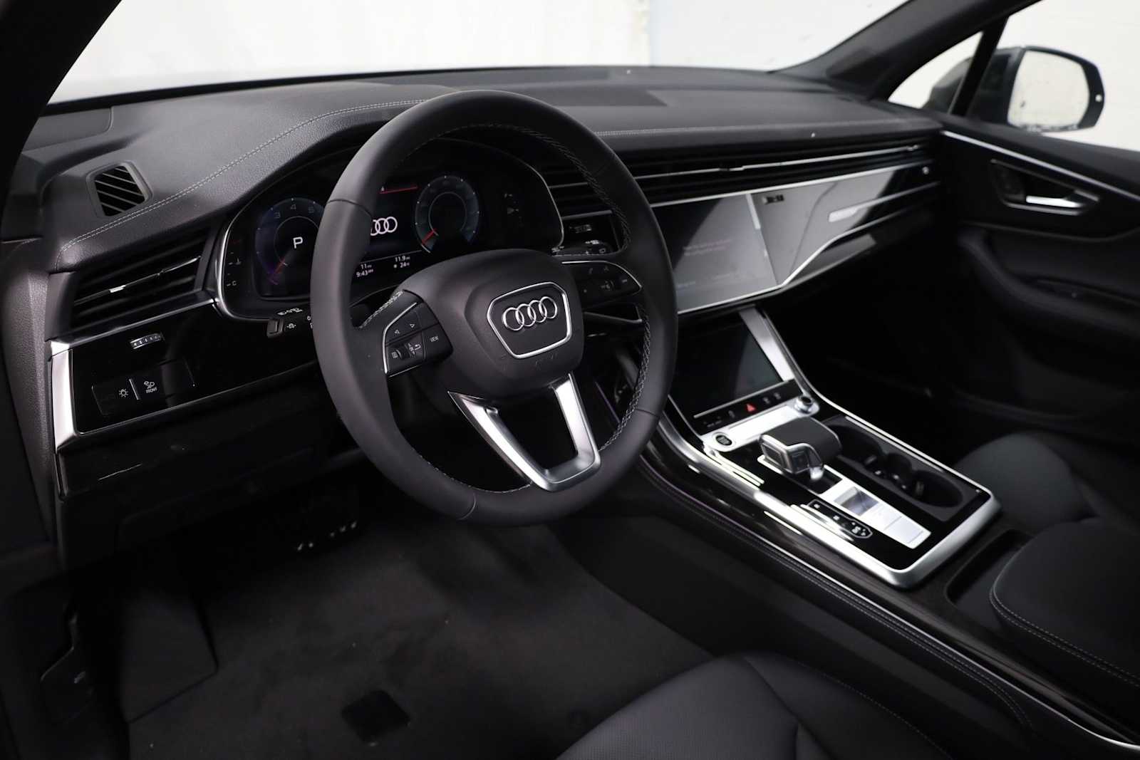 Thumbnail: 2026 Audi Q7 - 4