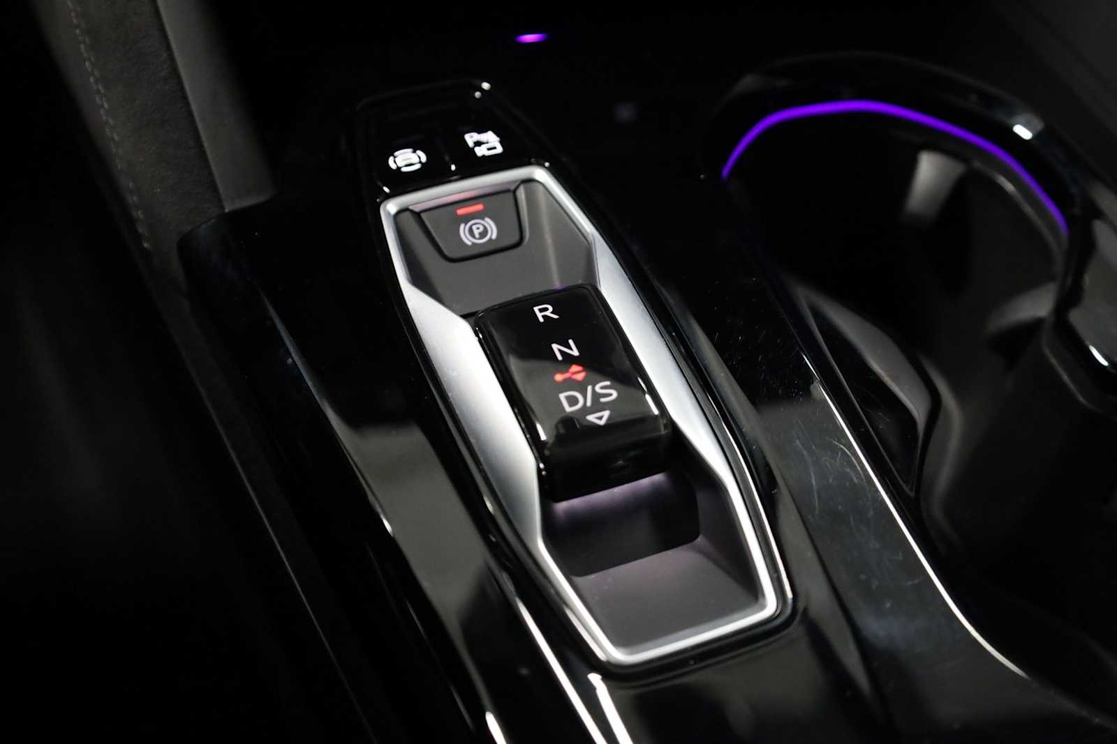 Thumbnail: 2025 Audi SQ5 - 26