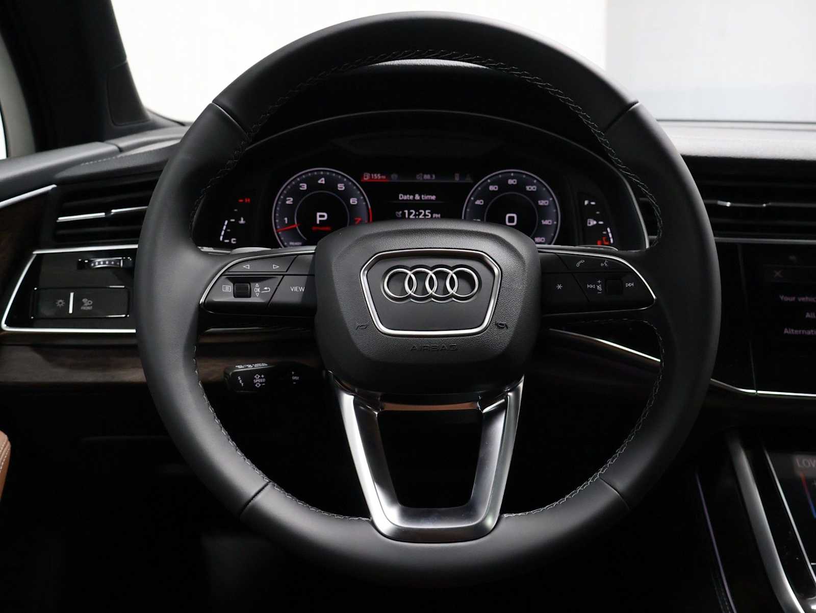 Thumbnail: 2026 Audi Q7 - 21