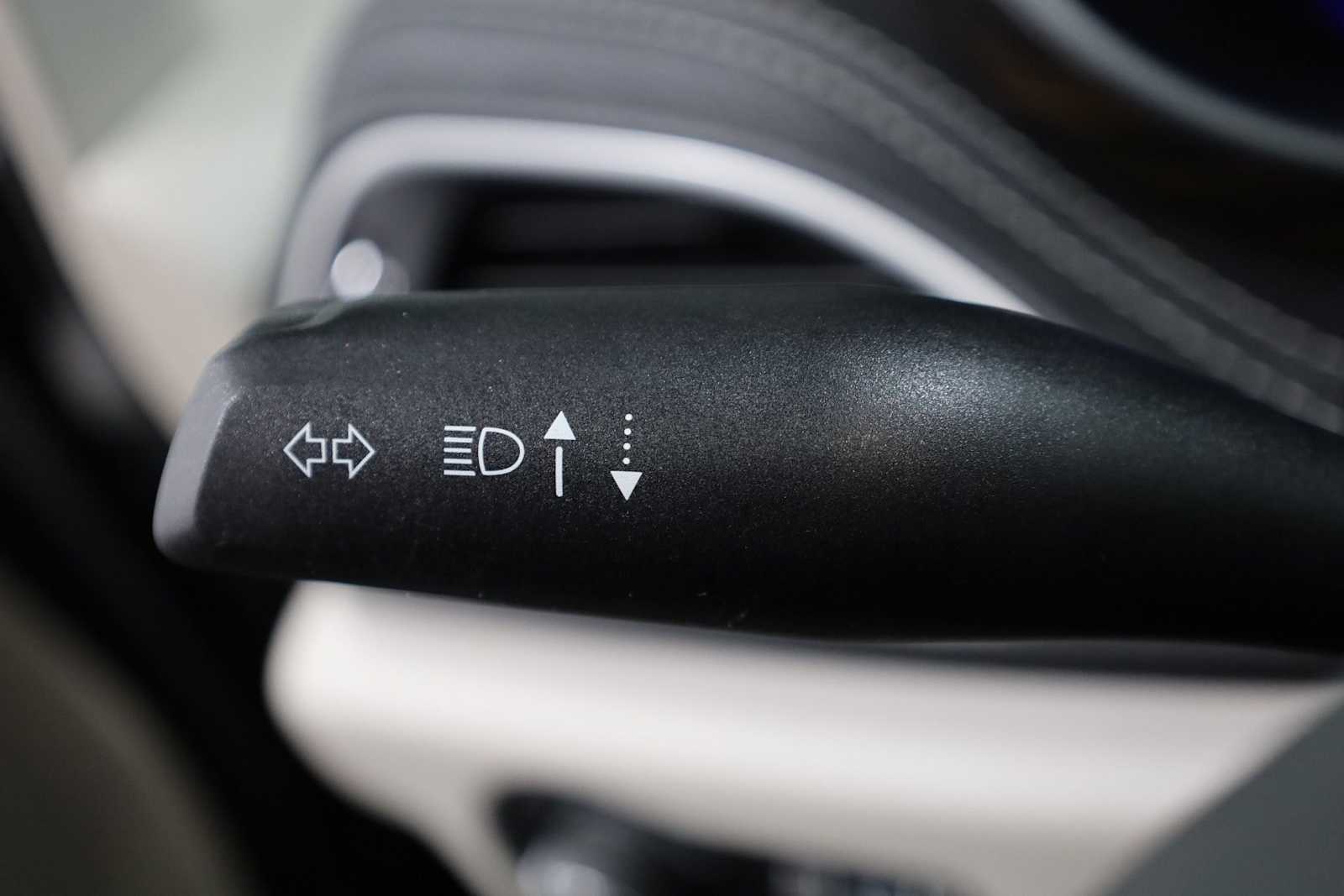 Thumbnail: 2021 Chrysler Pacifica - 27