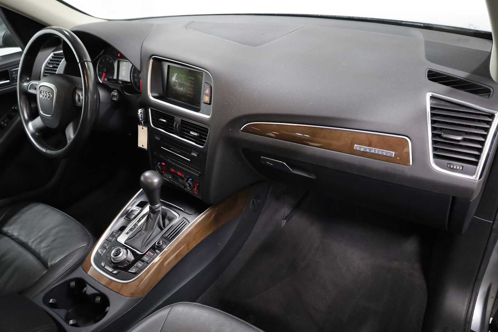 Thumbnail: 2010 Audi Q5 - 6