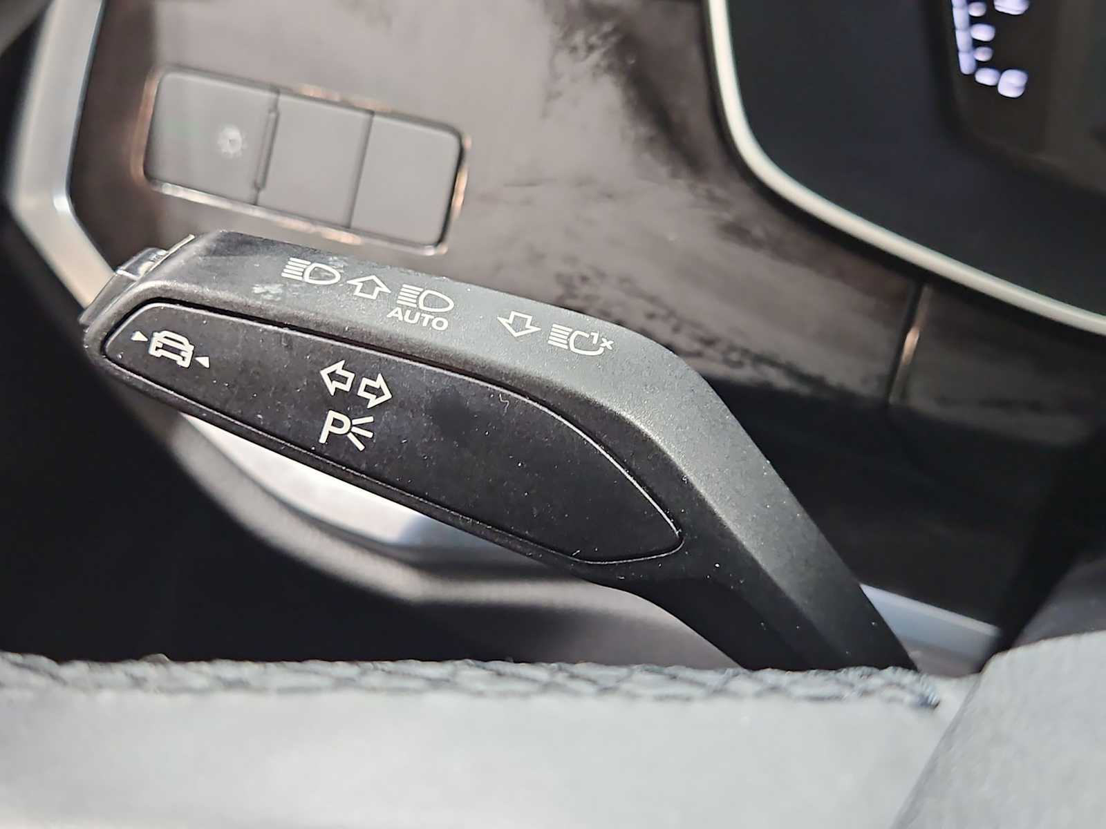 Thumbnail: 2022 Audi Q3 - 29