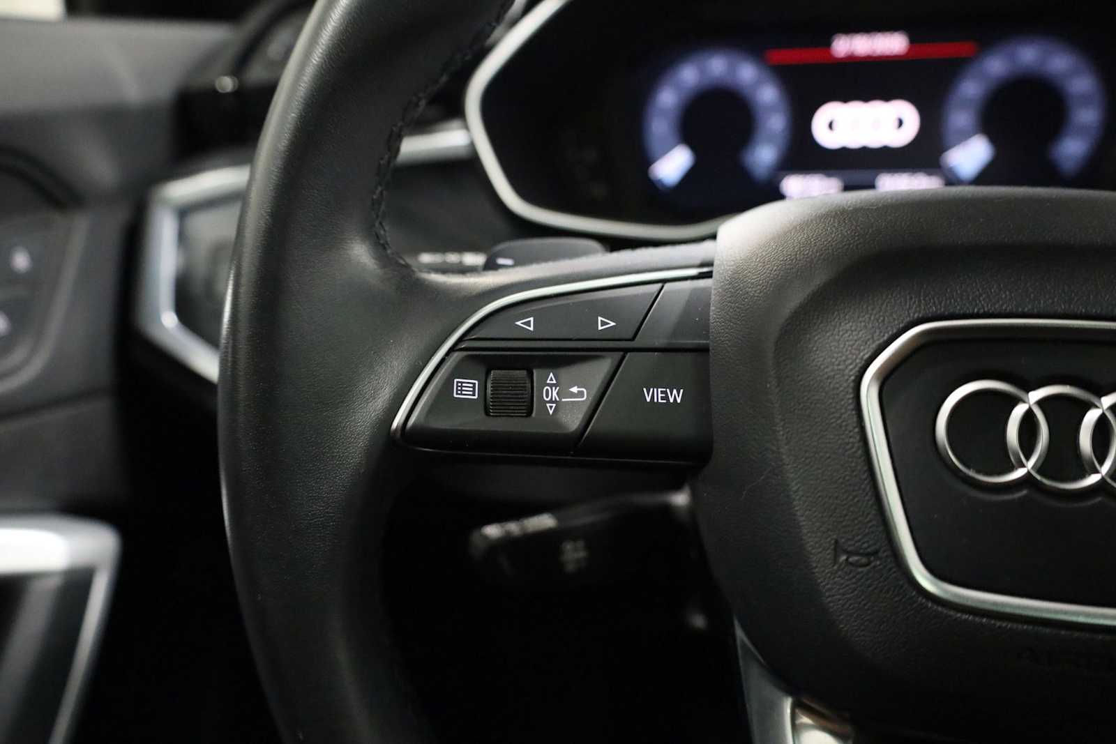 Thumbnail: 2023 Audi Q3 - 25