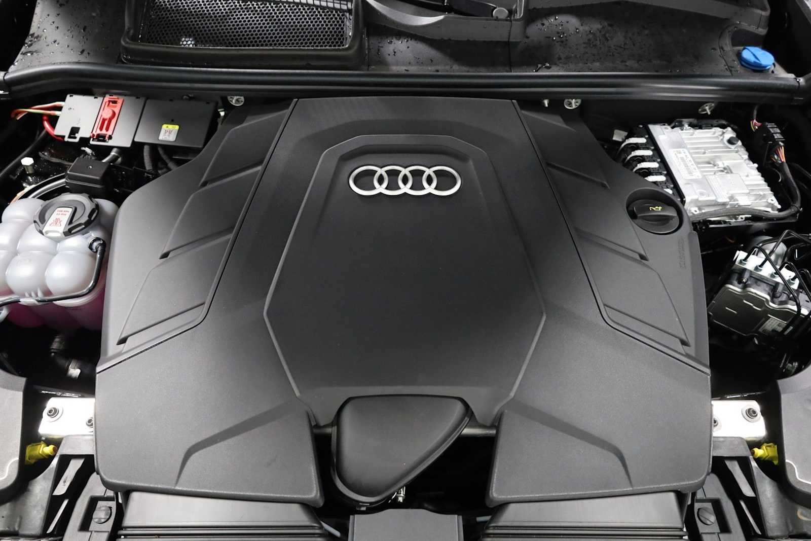 Thumbnail: 2026 Audi Q8 - 39