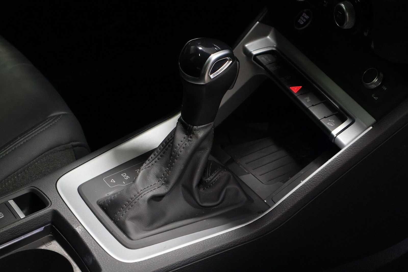 Thumbnail: 2023 Audi Q3 - 19