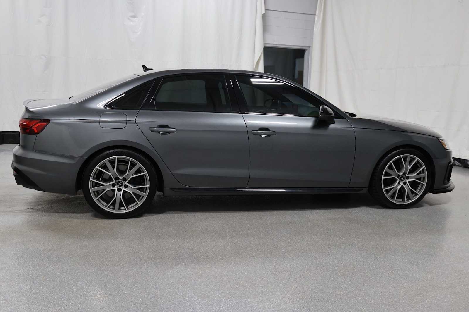Thumbnail: 2023 Audi S4 - 10