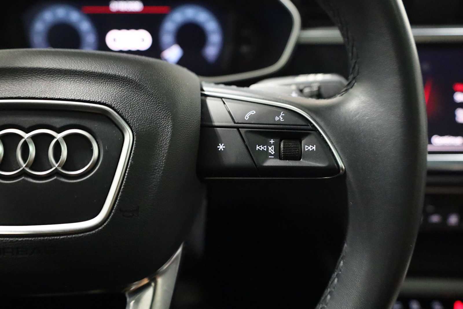 Thumbnail: 2023 Audi Q3 - 26