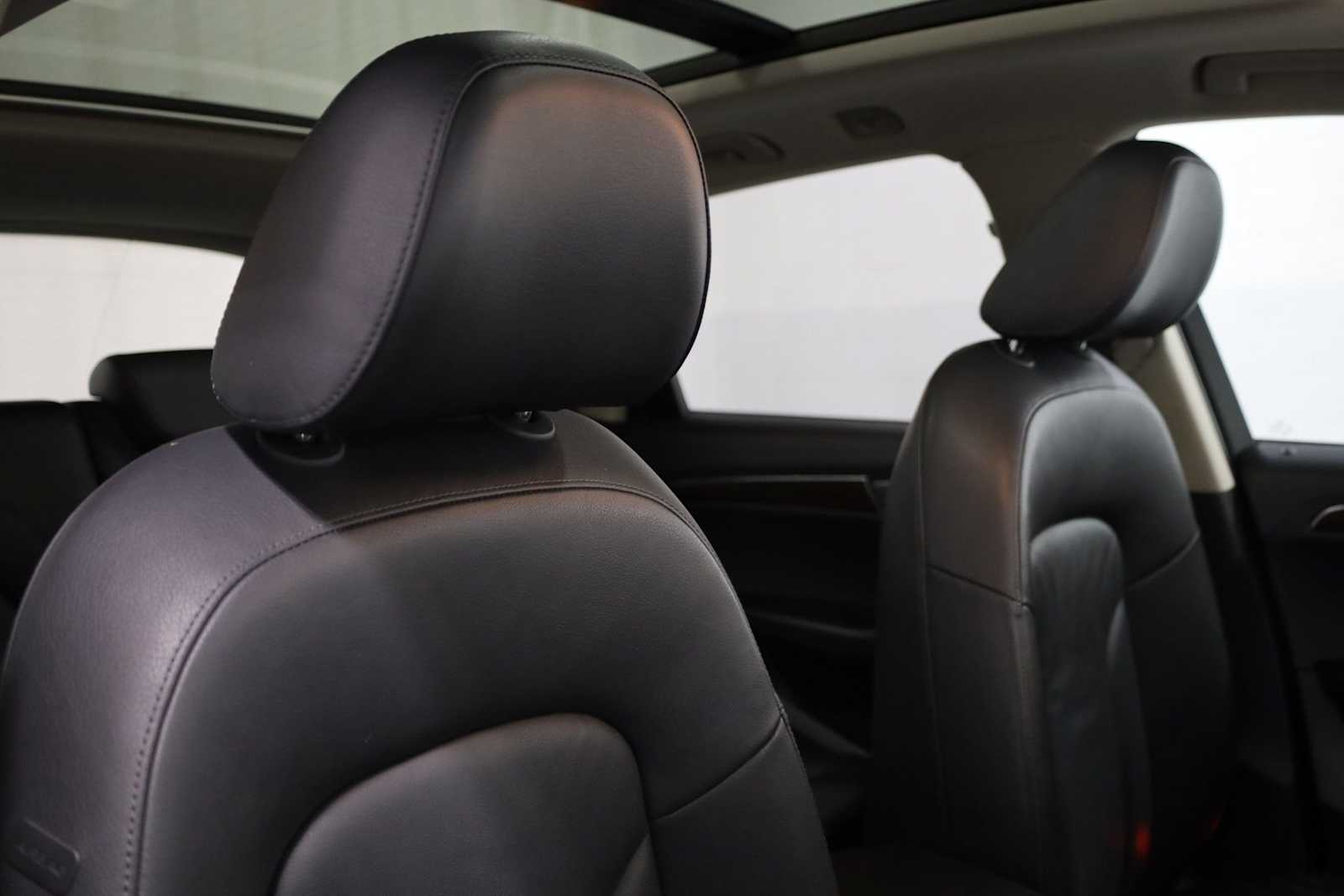 Thumbnail: 2010 Audi Q5 - 20