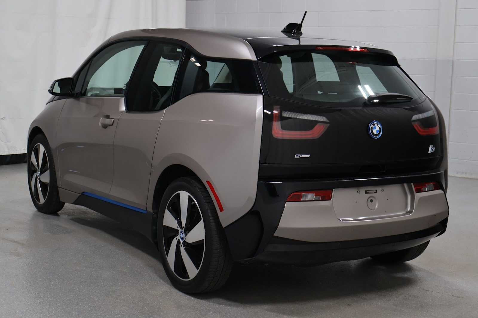 Thumbnail: 2014 BMW i3 - 3