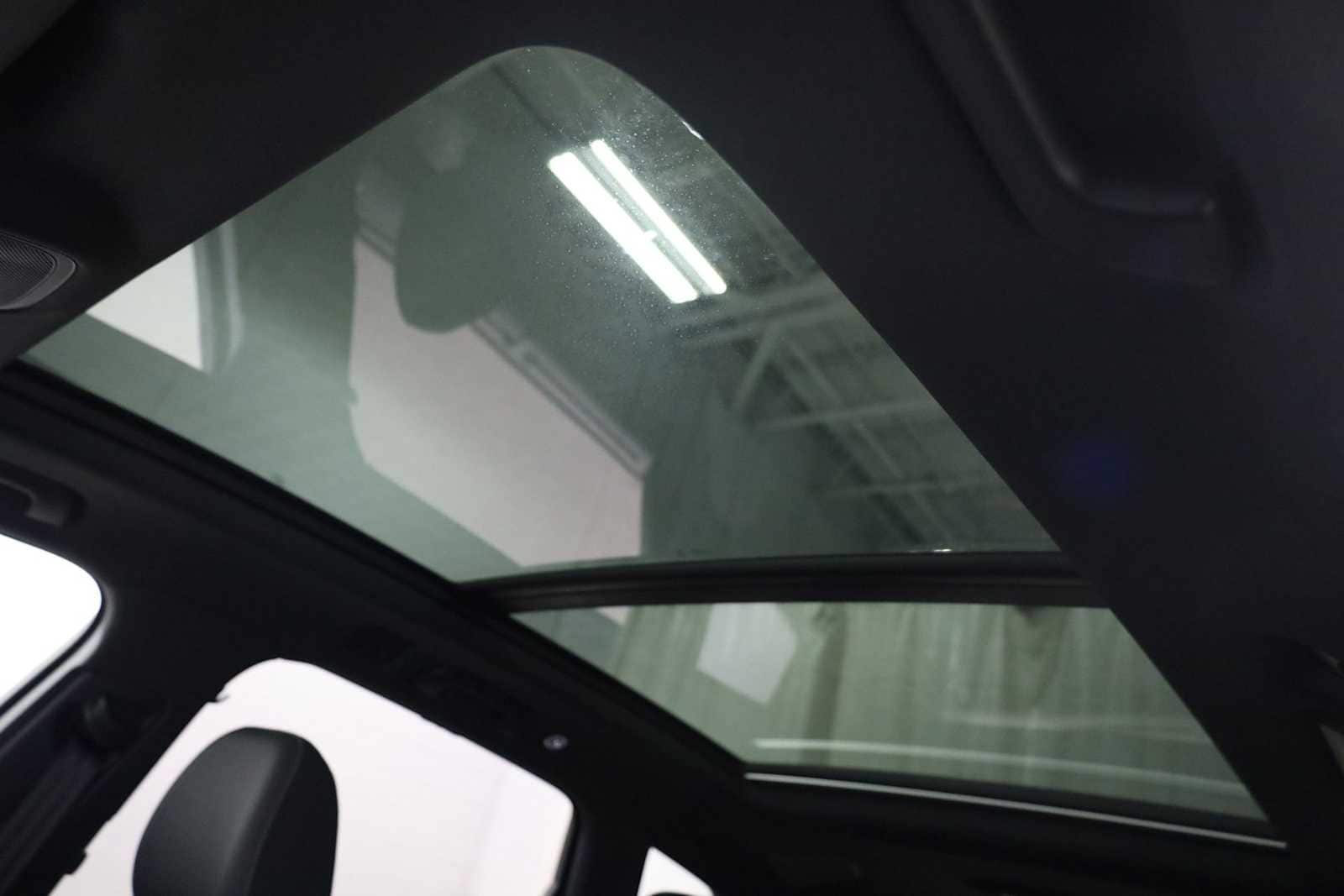 Thumbnail: 2026 Audi Q7 - 19