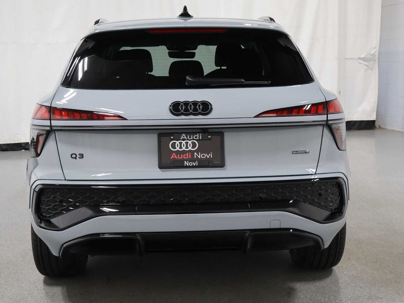 Thumbnail: 2026 Audi Q3 - 7