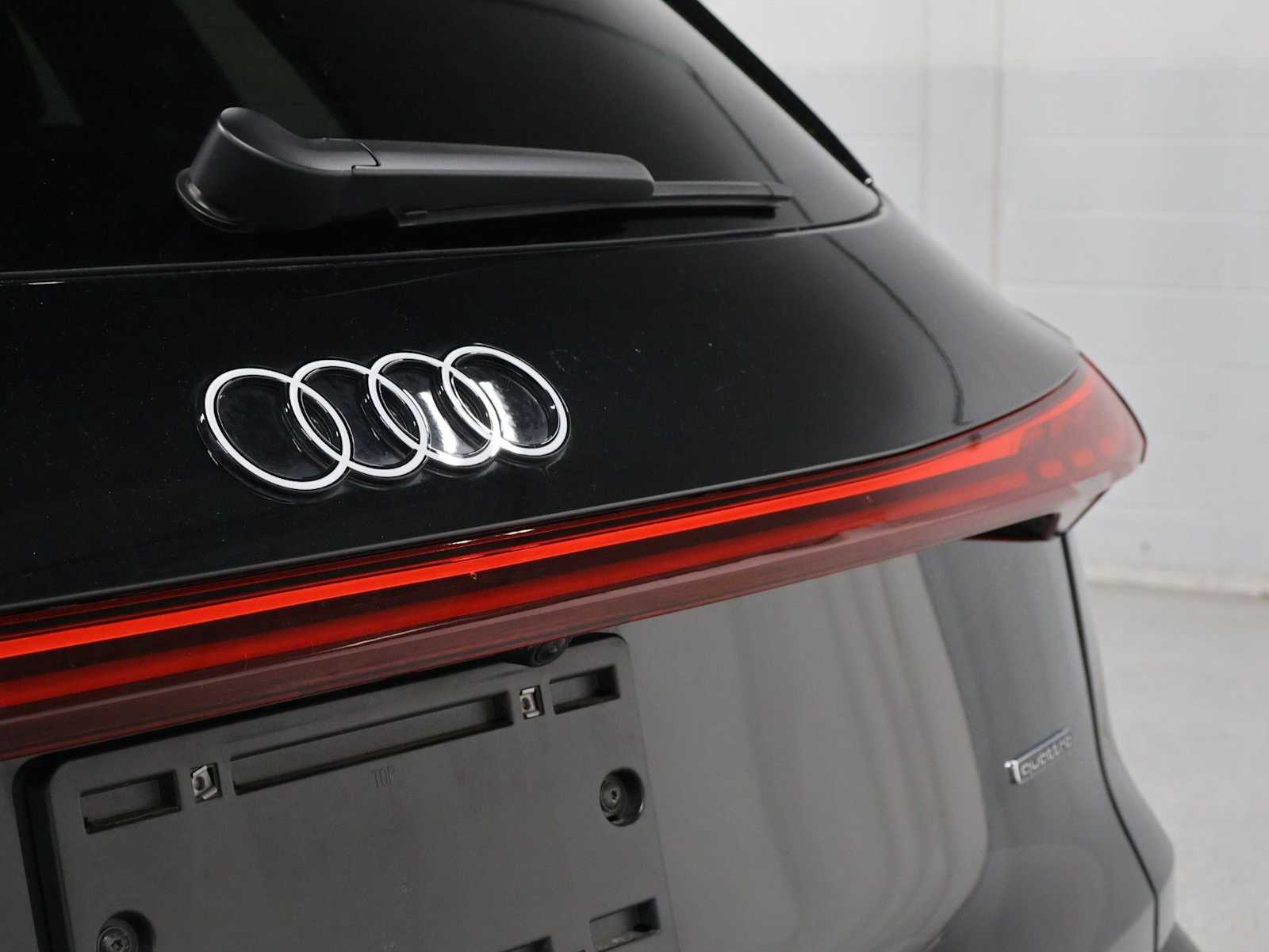Thumbnail: 2025 Audi Q5 - 7