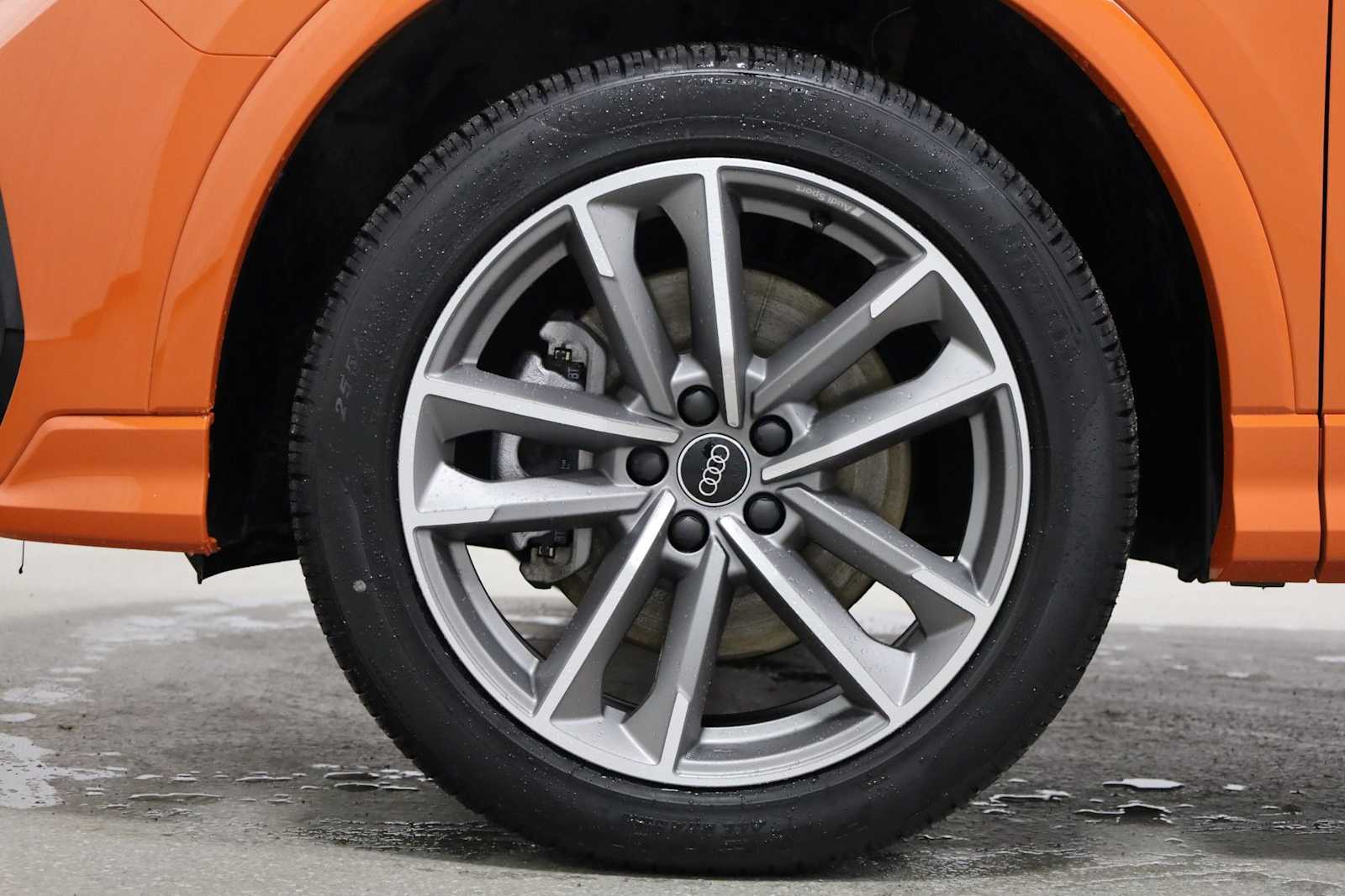 Thumbnail: 2025 Audi Q3 - 36