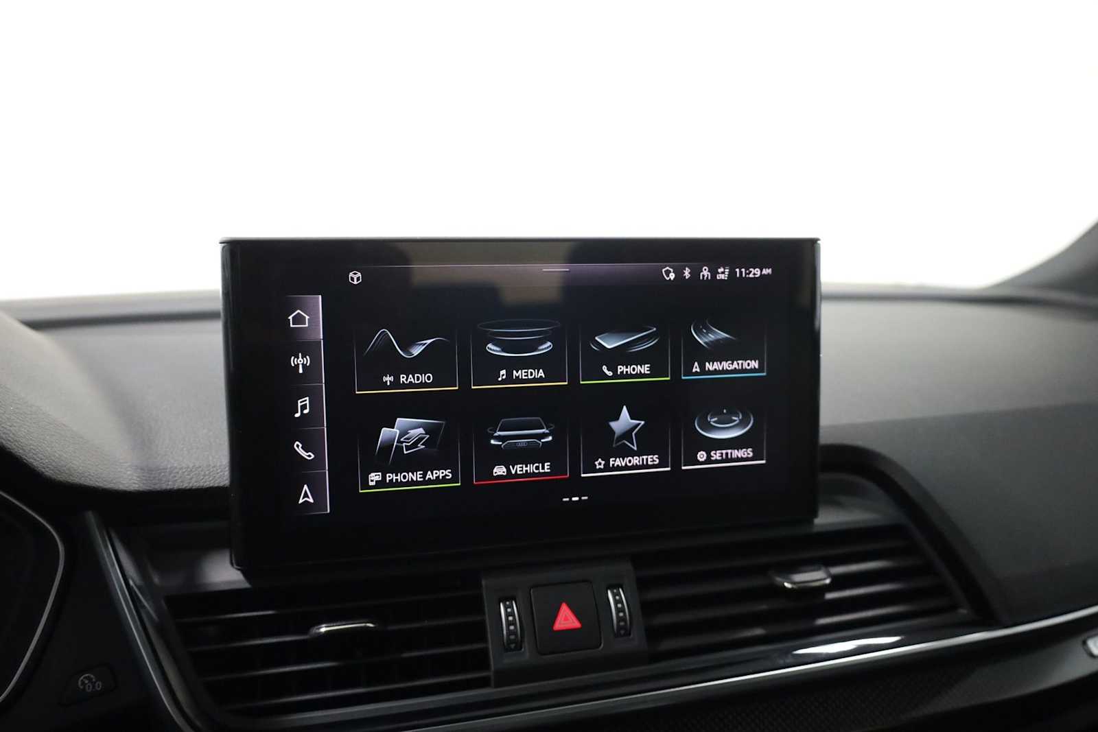 Thumbnail: 2023 Audi SQ5 - 30