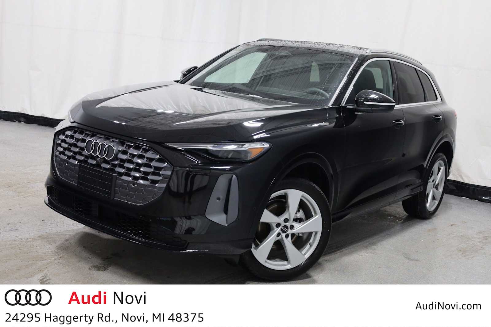 Thumbnail: 2025 Audi Q5 - 1