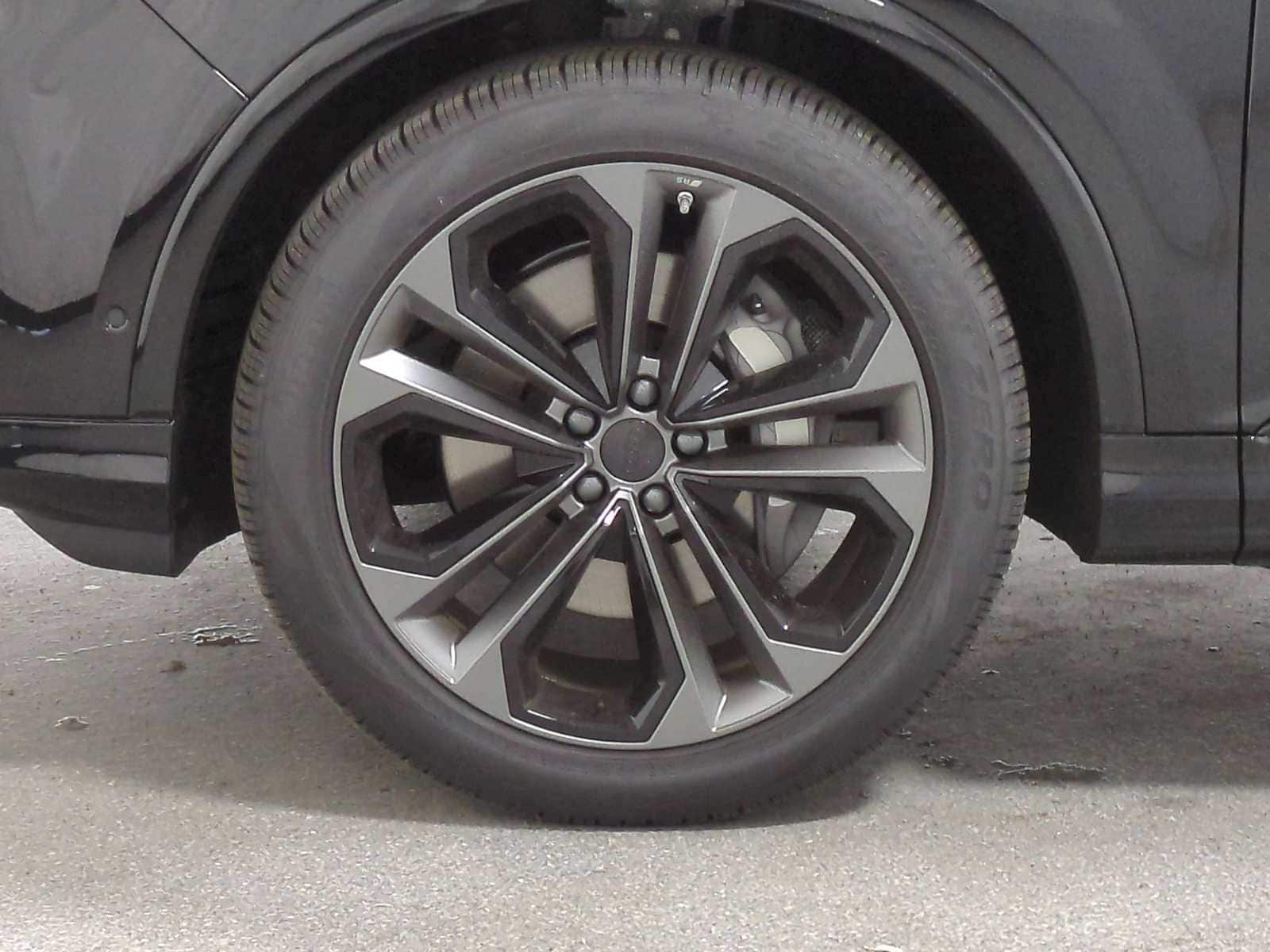 Thumbnail: 2026 Audi Q7 - 37