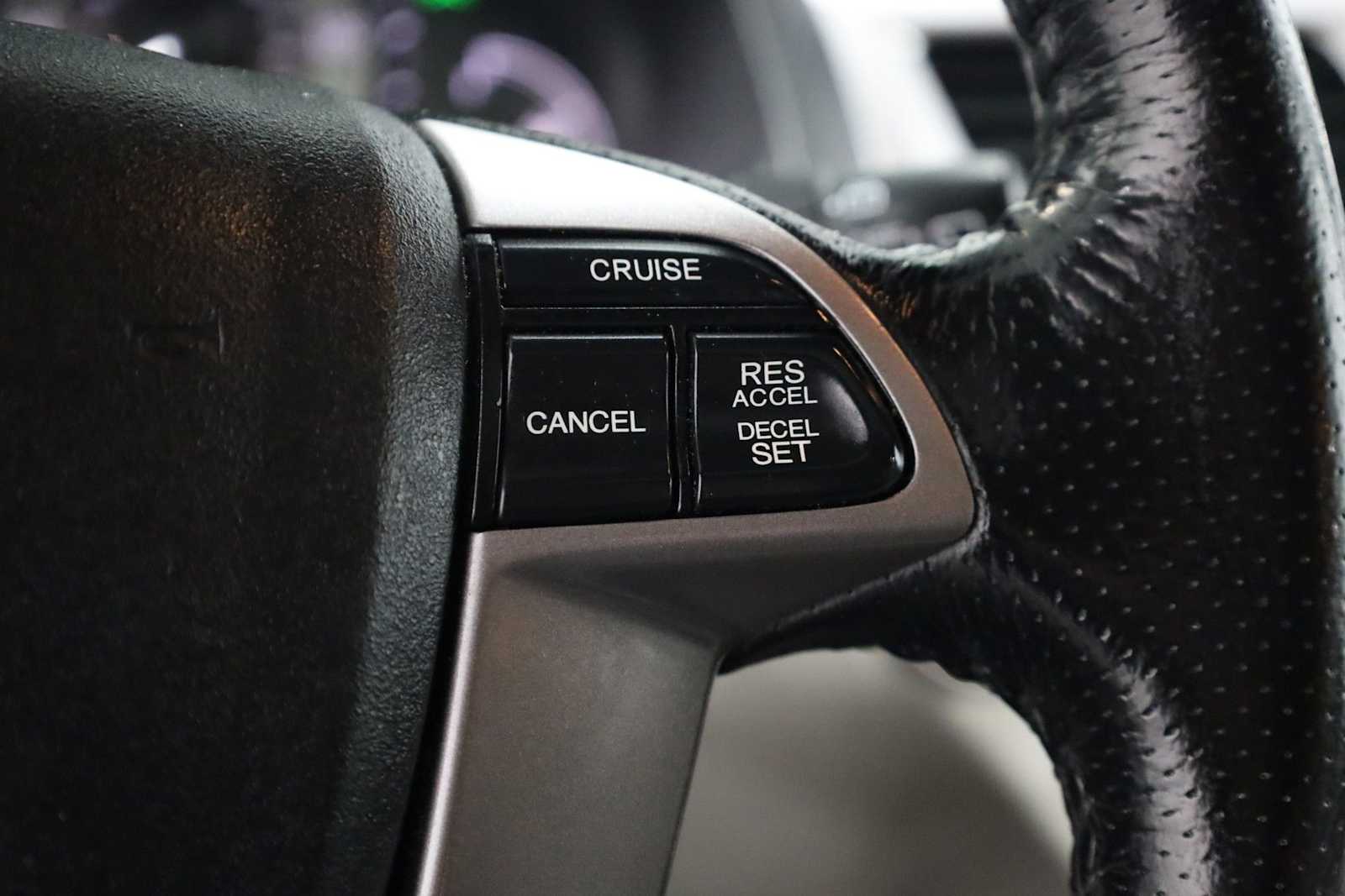 Thumbnail: 2015 Honda Odyssey - 25