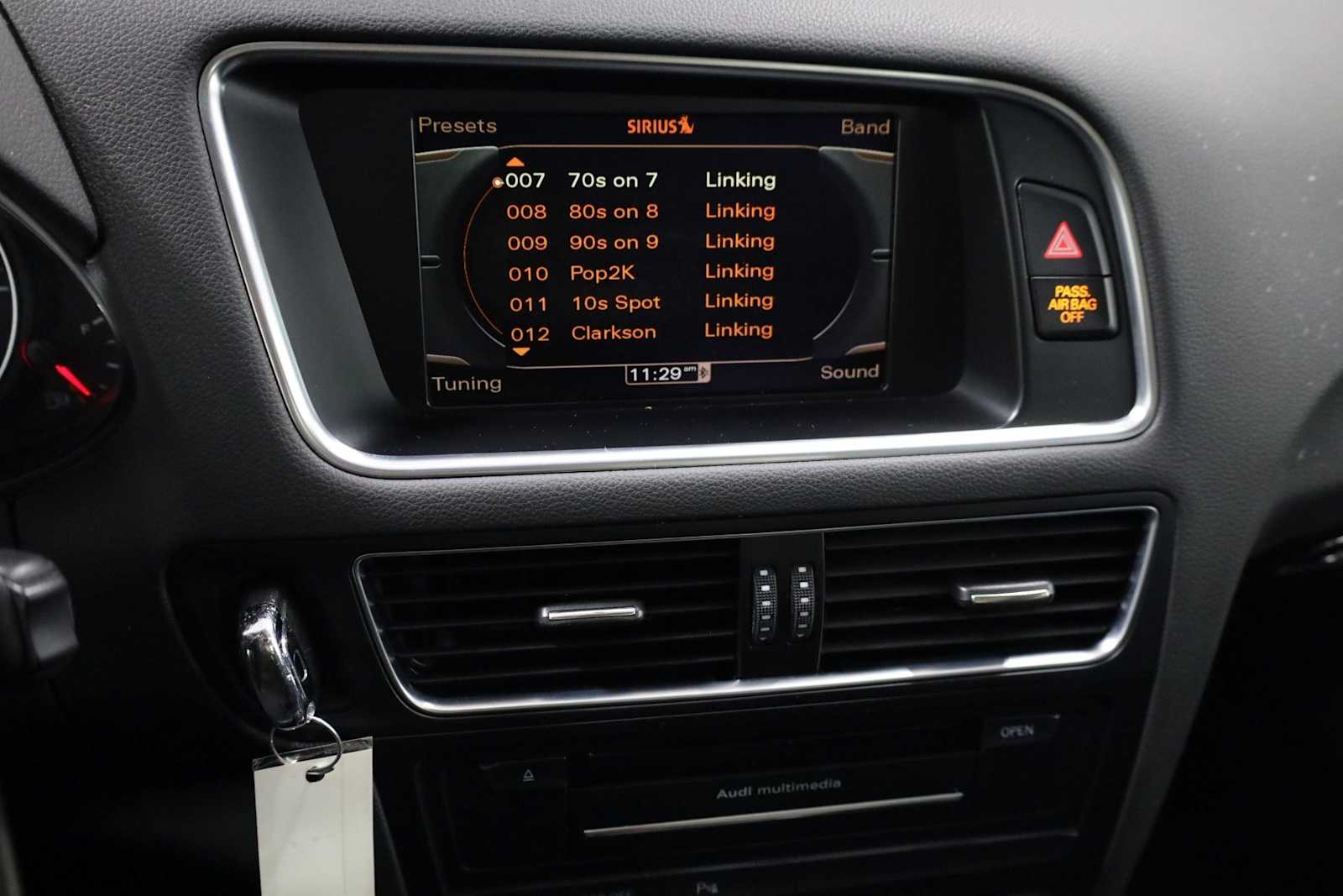 Thumbnail: 2010 Audi Q5 - 29