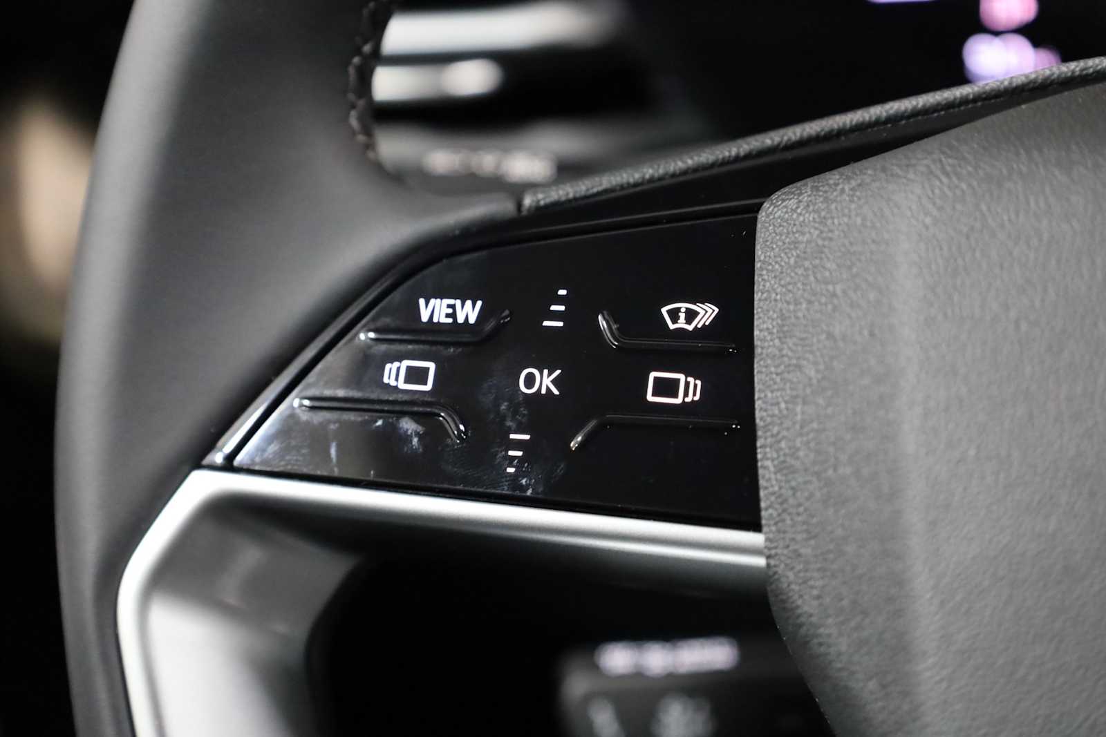 Thumbnail: 2025 Audi Q5 - 25