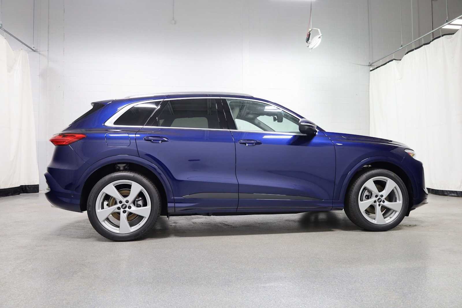 Thumbnail: 2026 Audi Q5 - 10