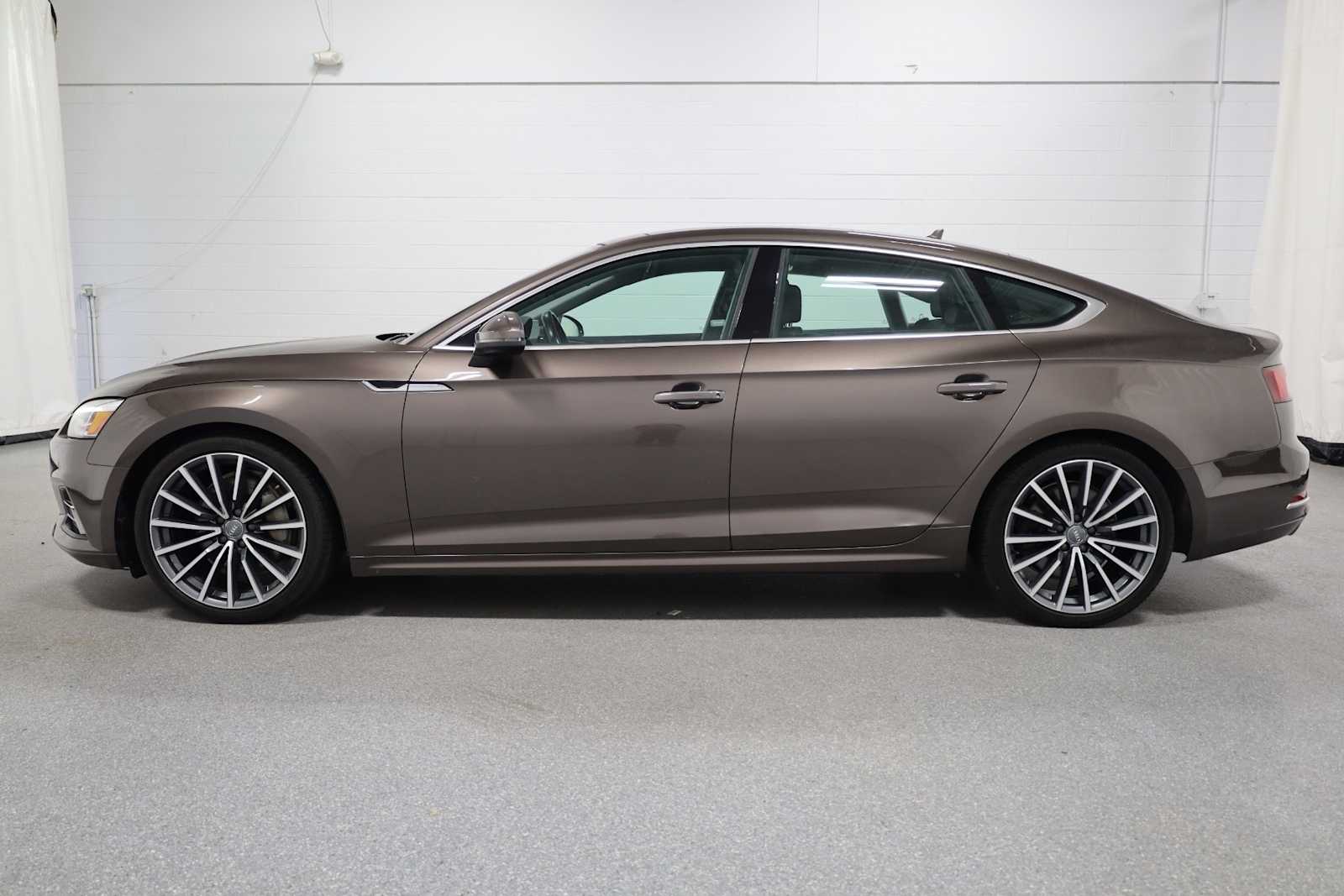 2018 Audi A5 2.0T Premium photo 2