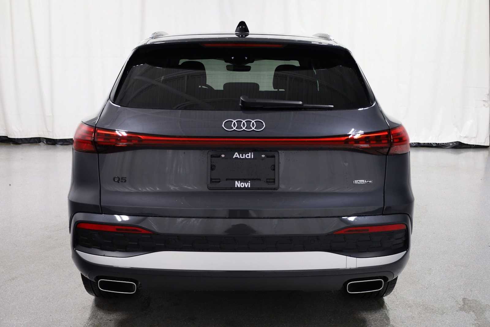 Thumbnail: 2025 Audi Q5 - 7