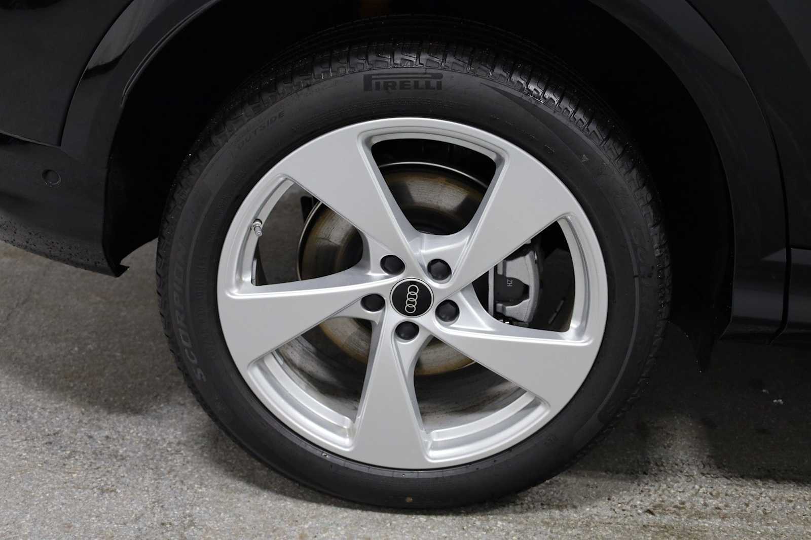 Thumbnail: 2025 Audi Q5 - 35