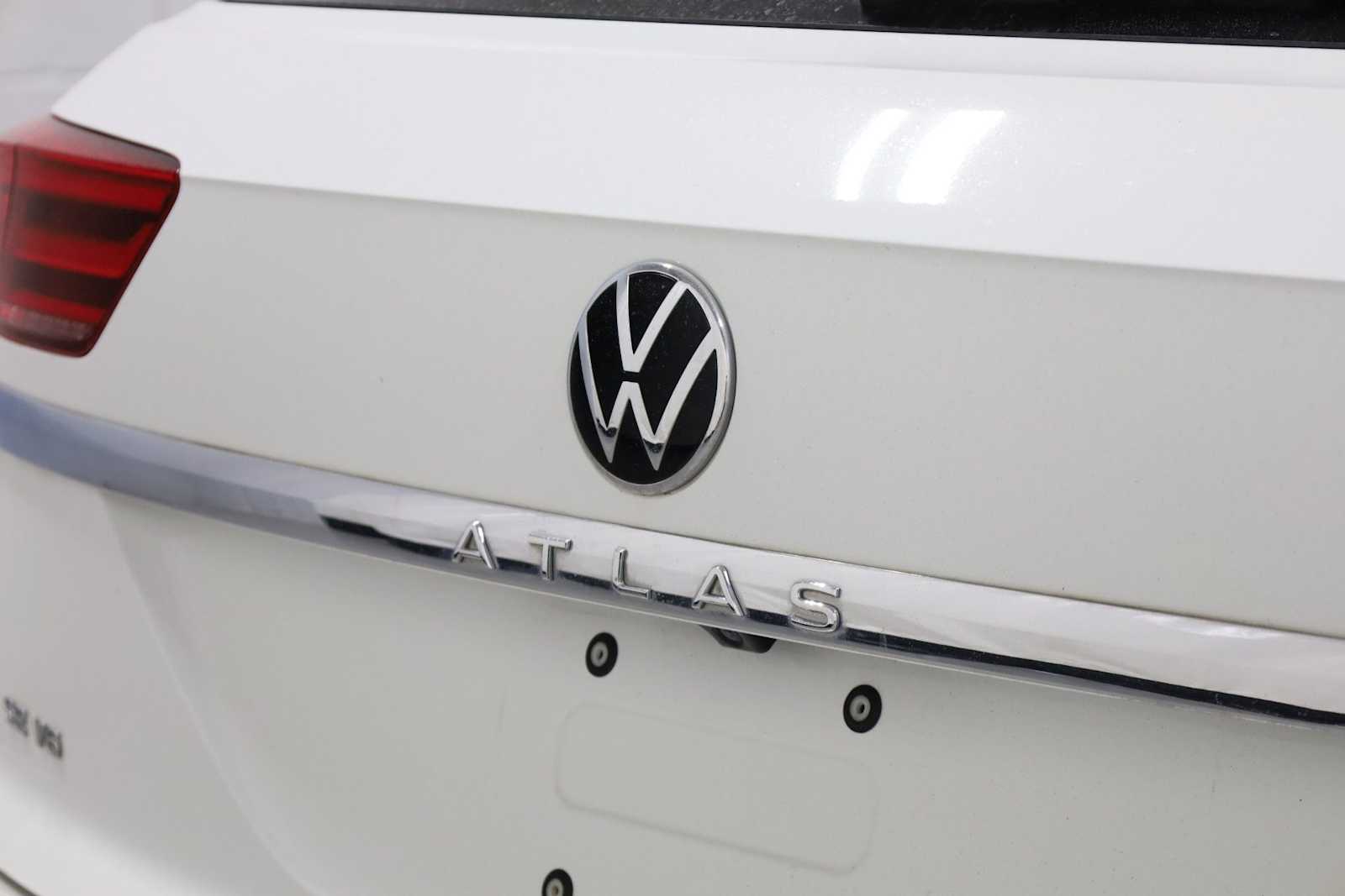 Thumbnail: 2023 Volkswagen Atlas - 8