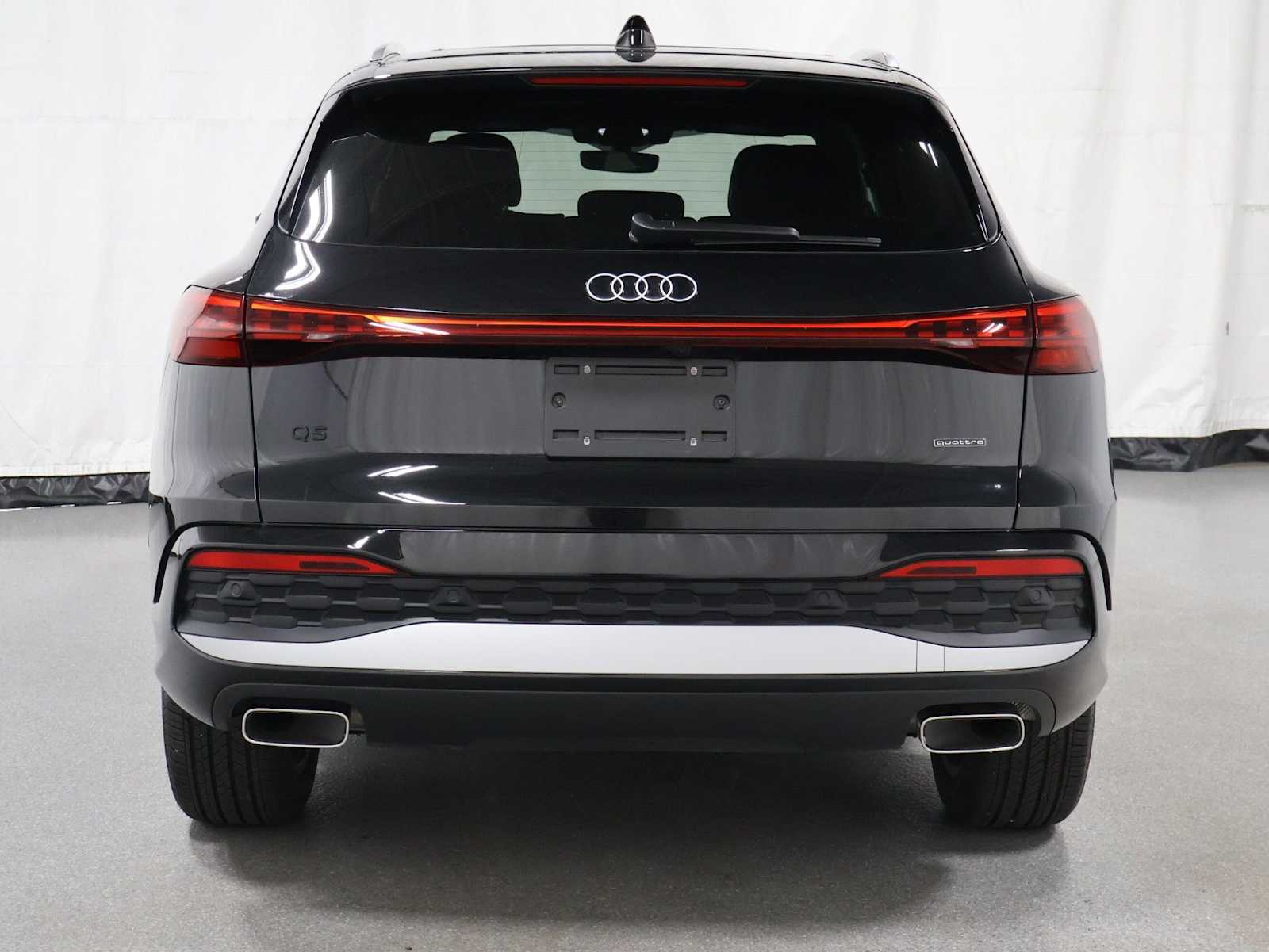 Thumbnail: 2025 Audi Q5 - 6