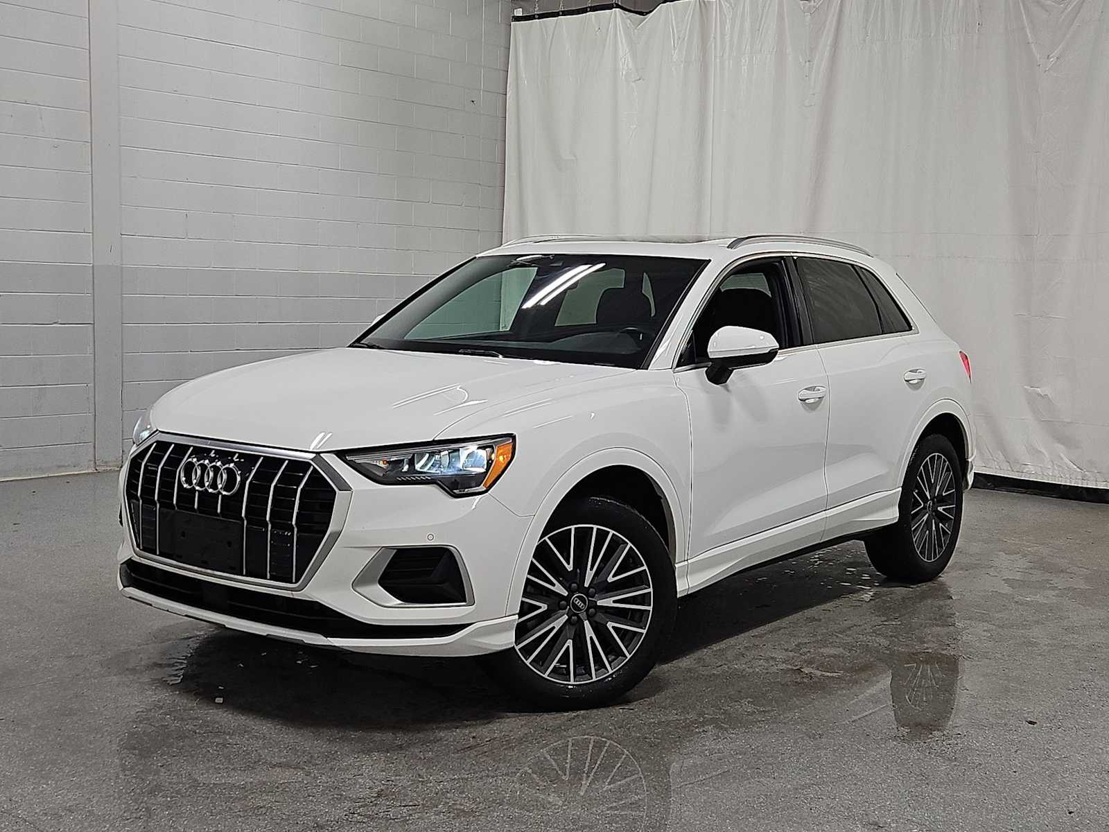 Thumbnail: 2022 Audi Q3 - 2