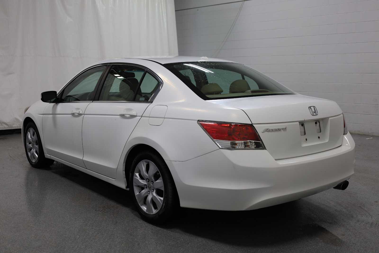 2009 Honda Accord EX-L photo 3