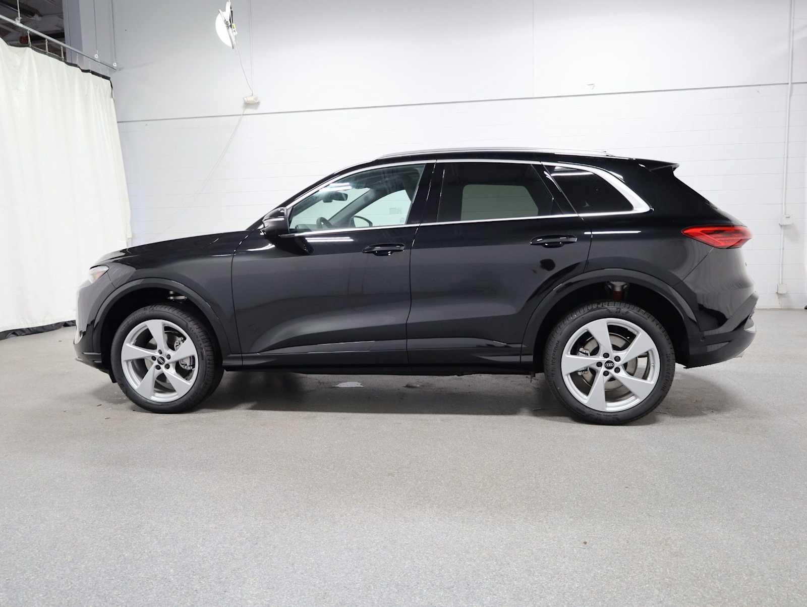 Thumbnail: 2026 Audi Q5 - 2