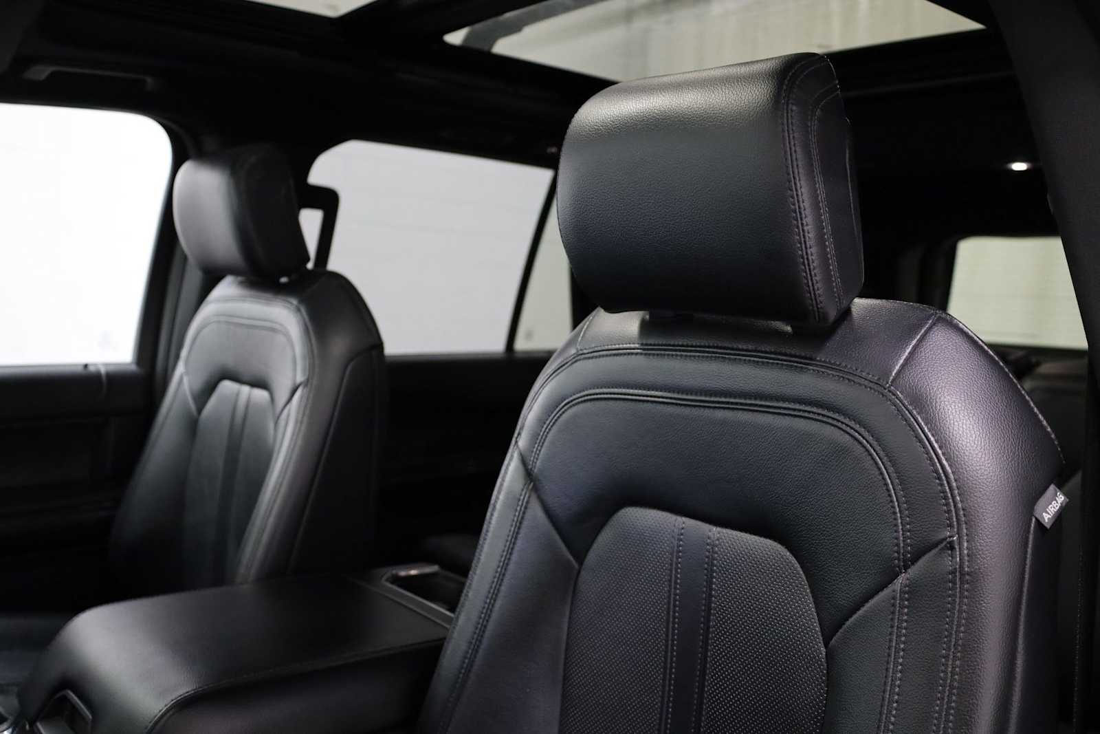 Thumbnail: 2019 Ford Expedition - 18