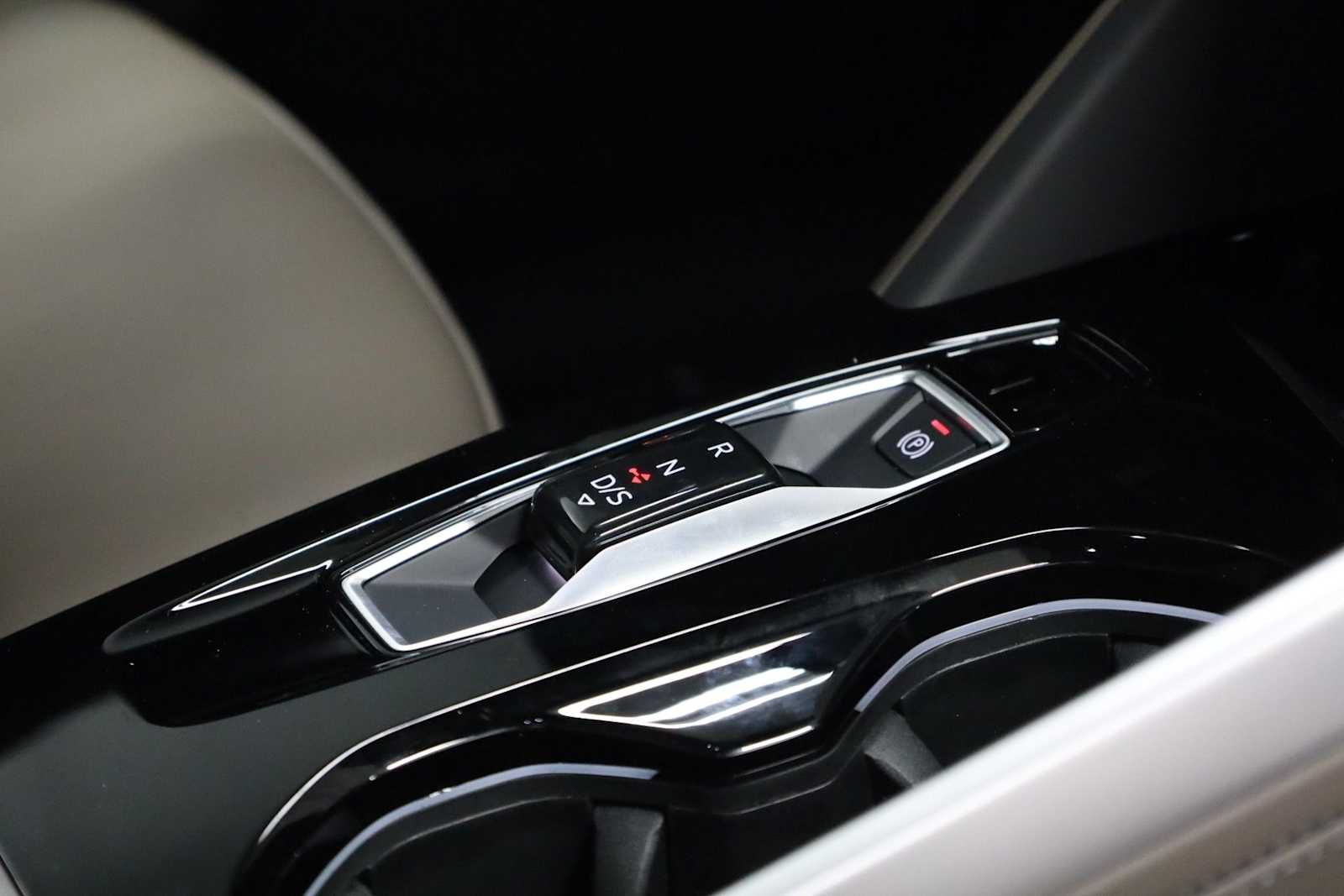 Thumbnail: 2025 Audi Q5 - 19