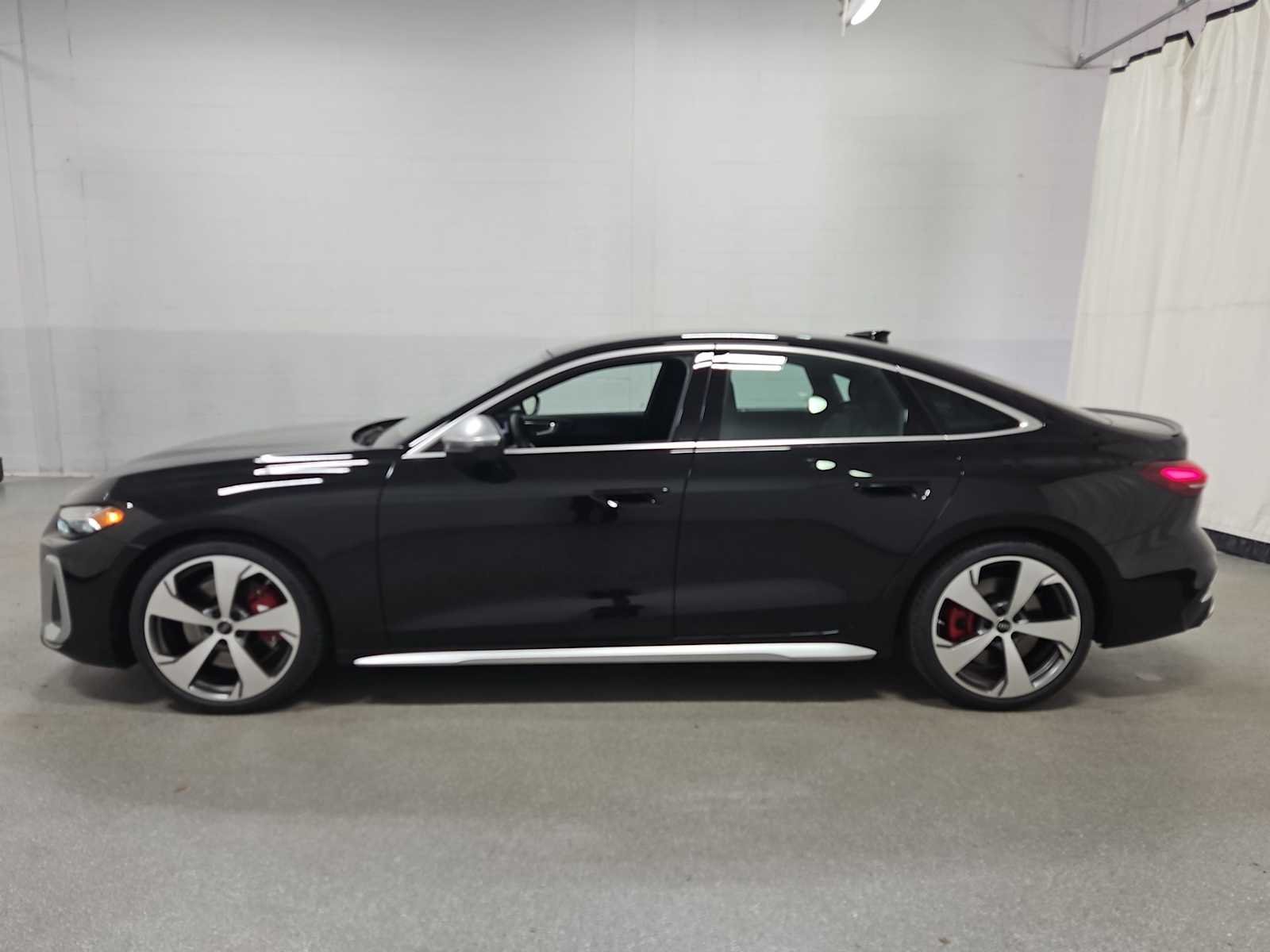 Thumbnail: 2026 Audi S5 - 3