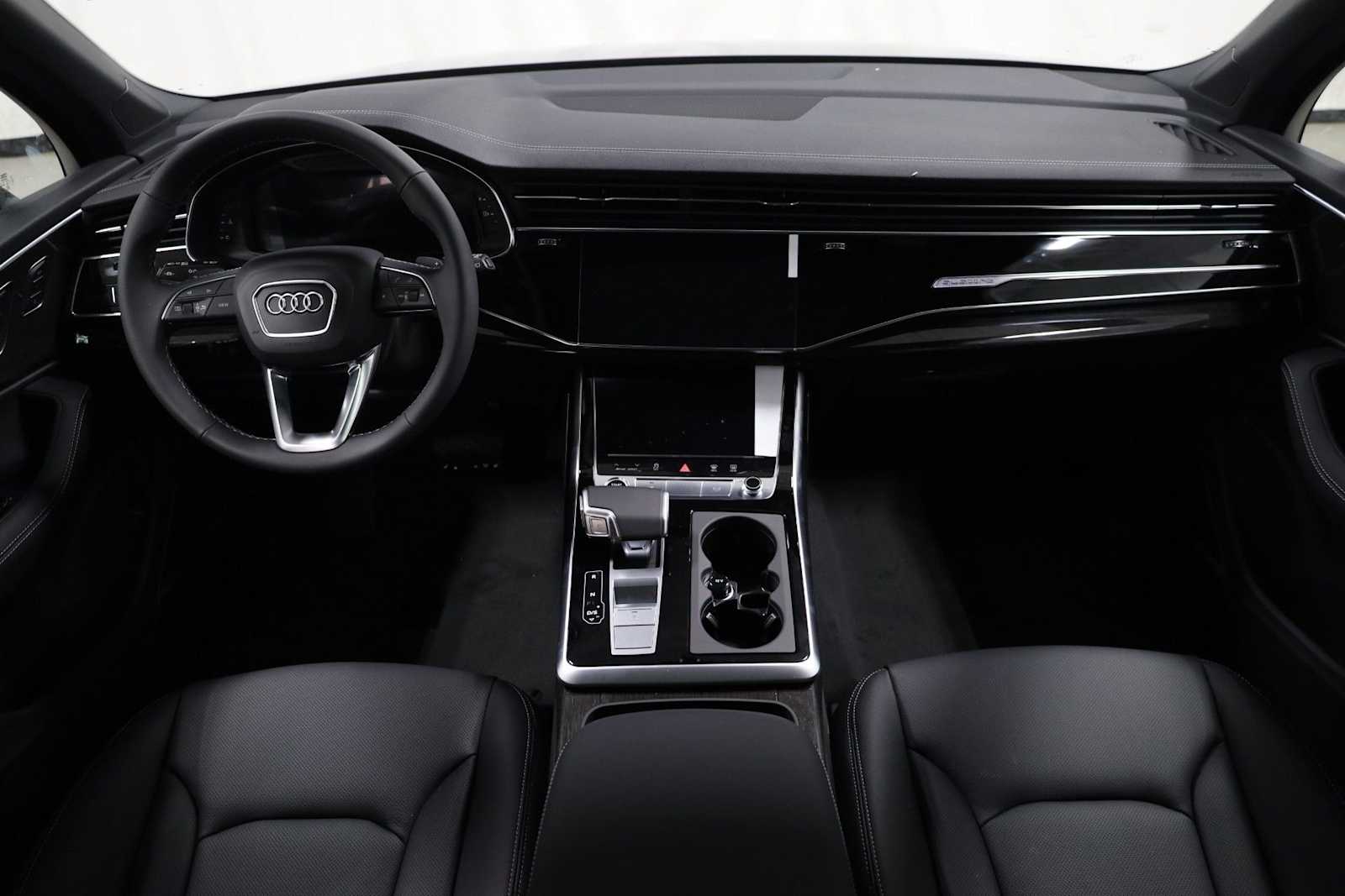 Thumbnail: 2026 Audi Q7 - 24