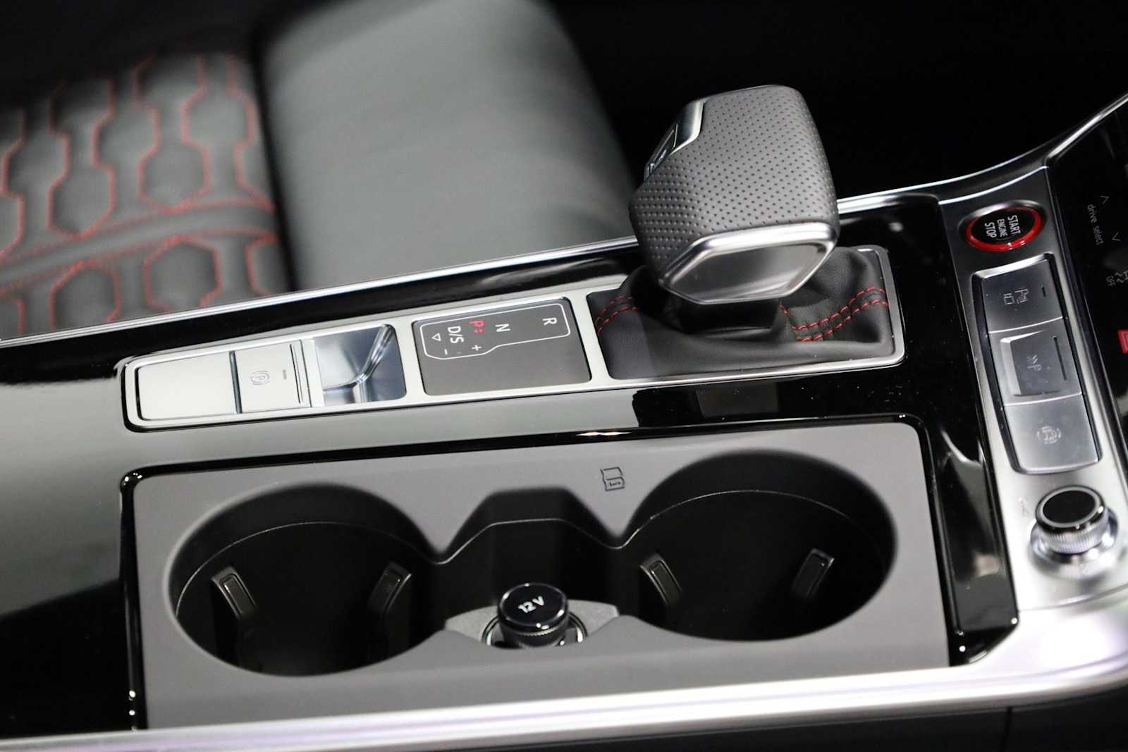 Thumbnail: 2026 Audi RS 7 - 20