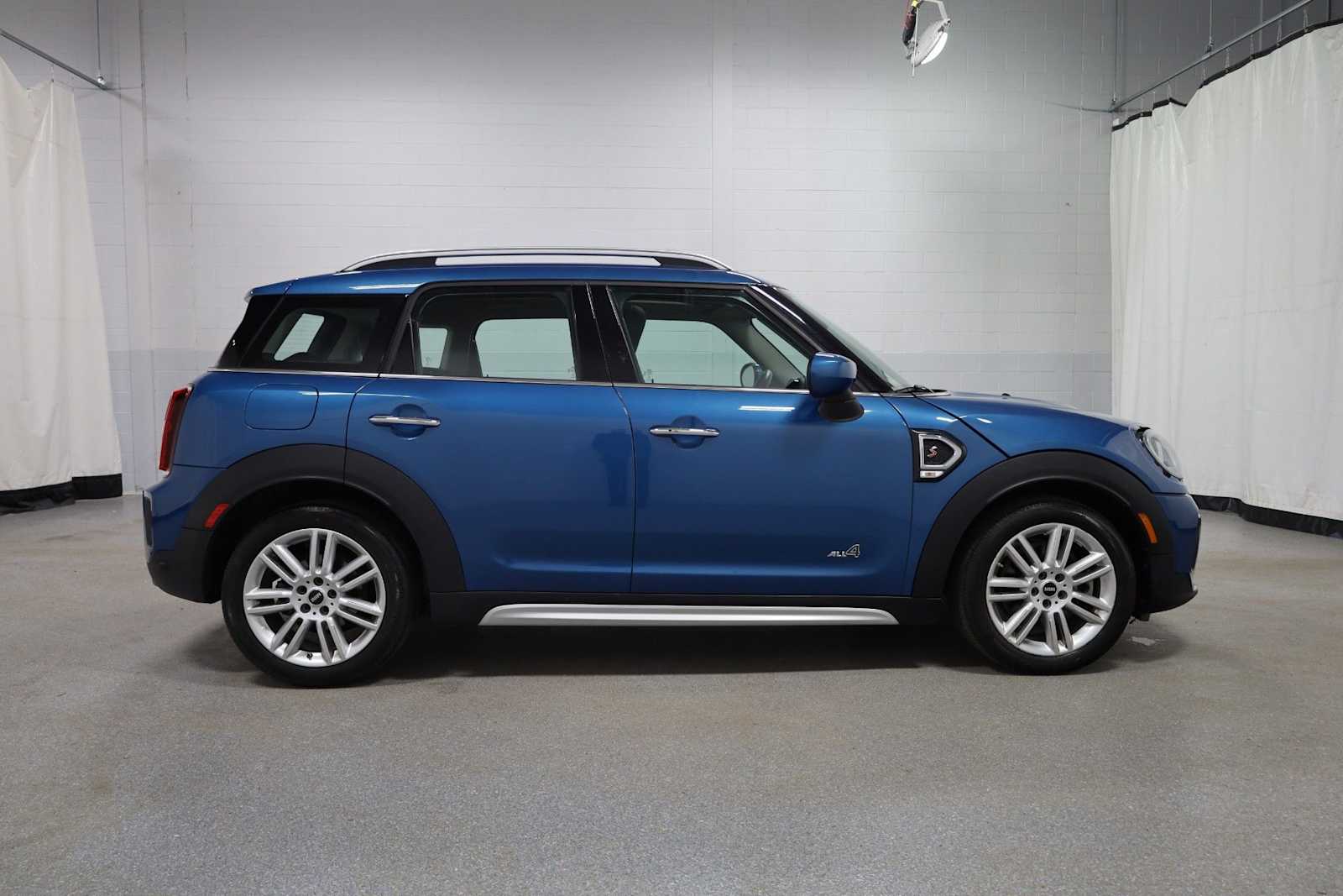 Thumbnail: 2023 MINI Cooper Countryman - 10