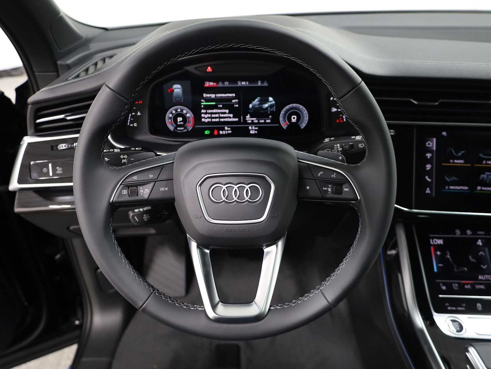 Thumbnail: 2026 Audi Q7 - 22