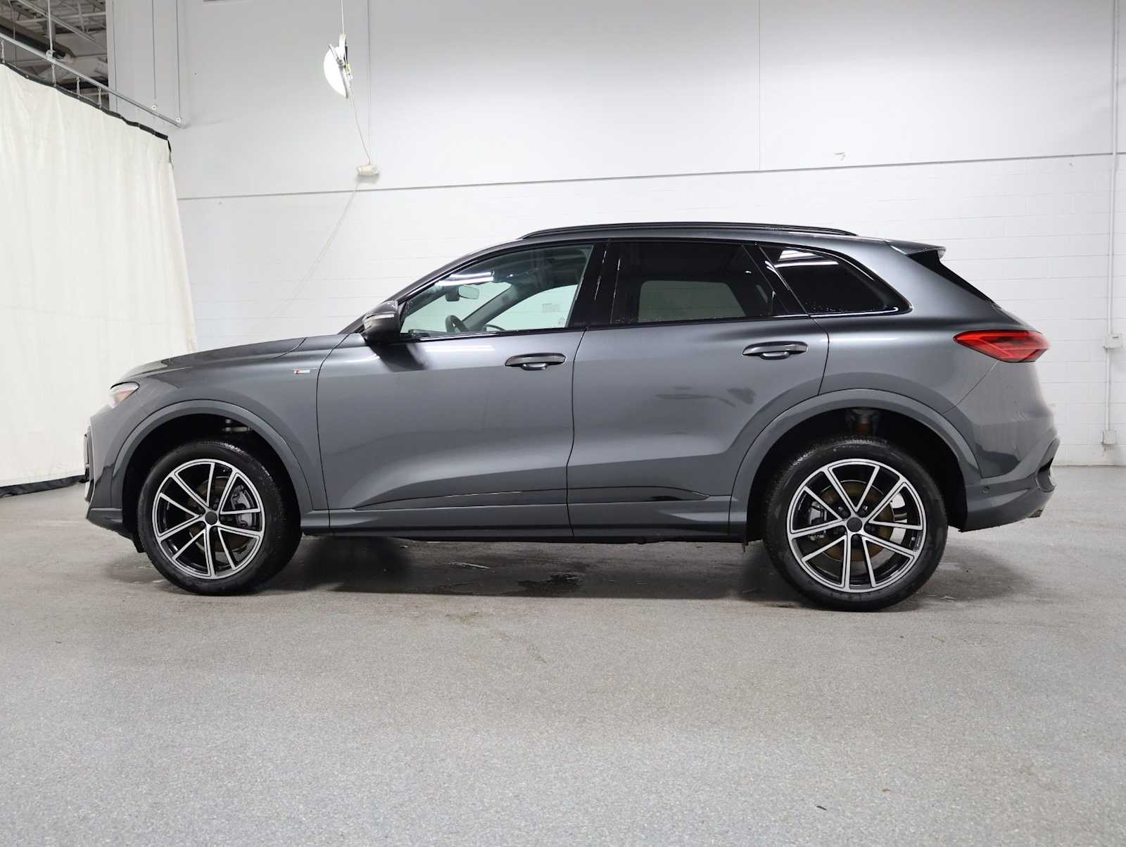 Thumbnail: 2026 Audi Q5 - 2