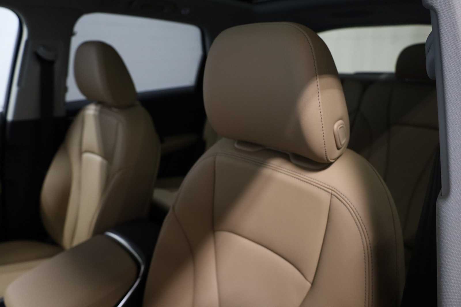 Thumbnail: 2026 Audi Q7 - 18