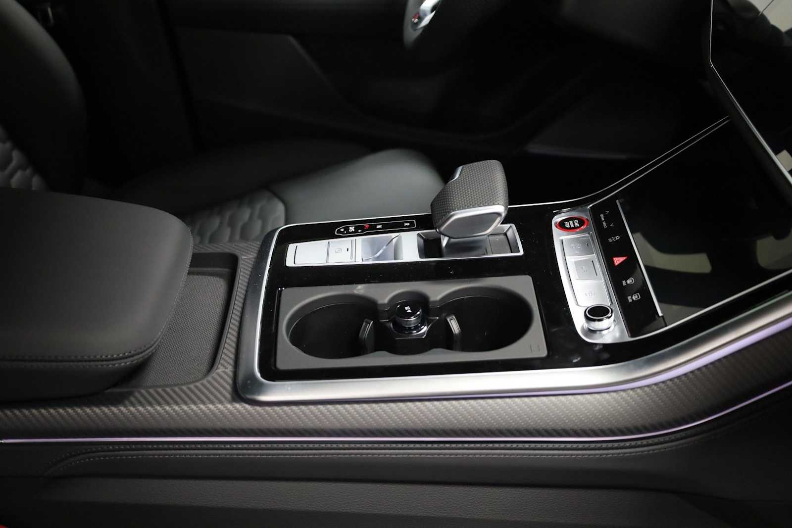 Thumbnail: 2026 Audi RS Q8 - 19