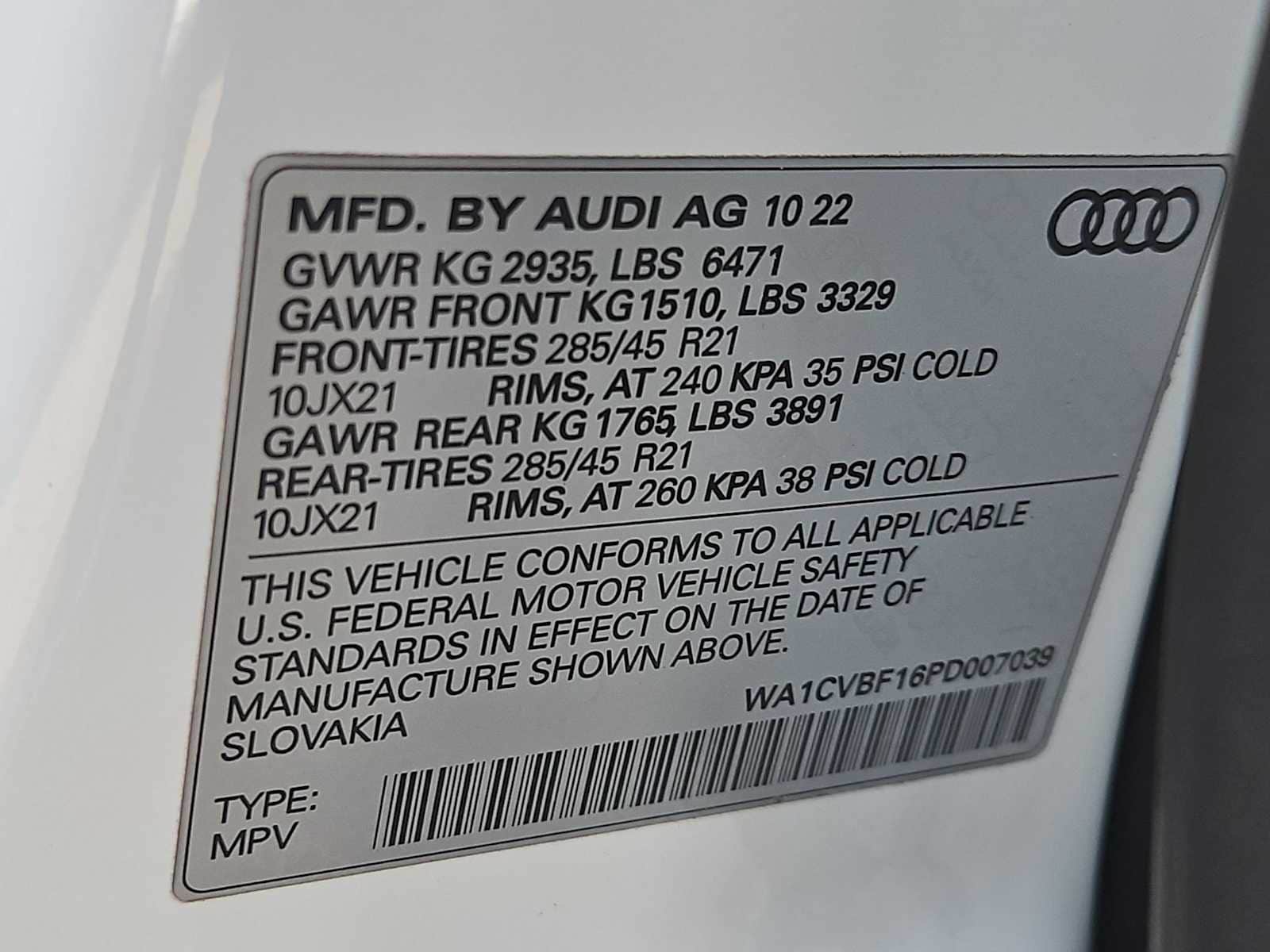 Thumbnail: 2023 Audi Q8 - 41