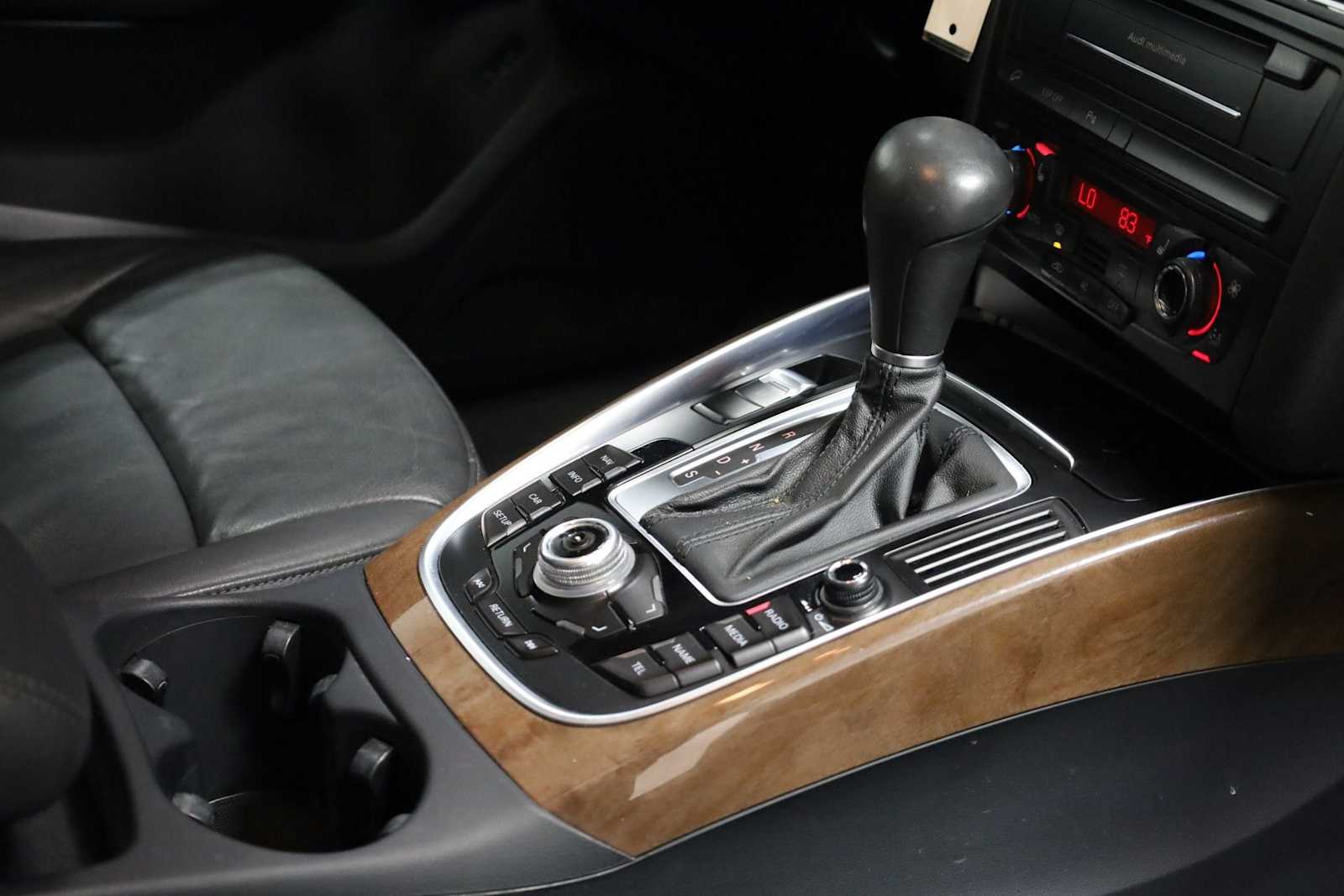 Thumbnail: 2010 Audi Q5 - 19