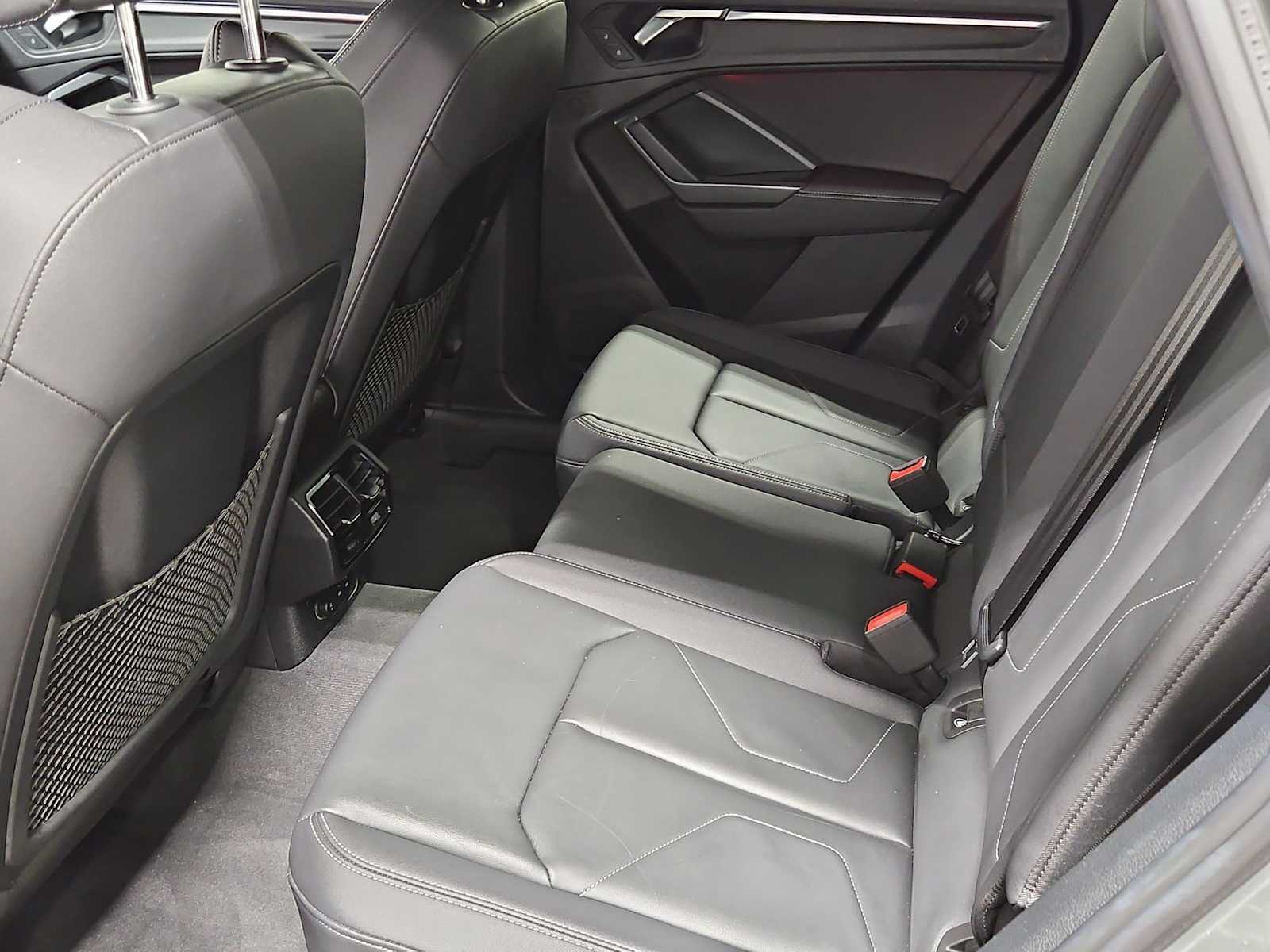 Thumbnail: 2023 Audi Q3 - 33