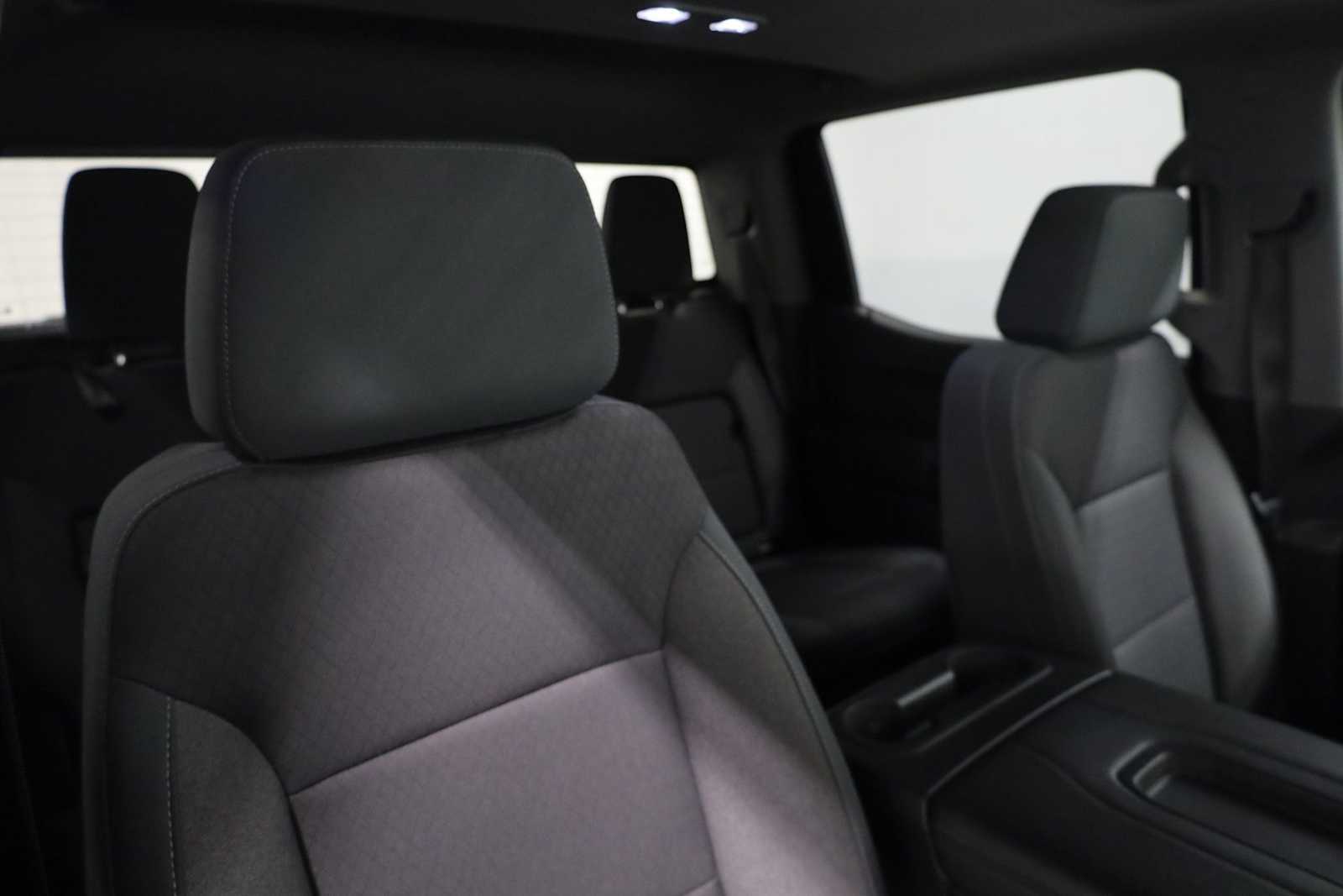 Thumbnail: 2019 Chevrolet Silverado 1500 - 21