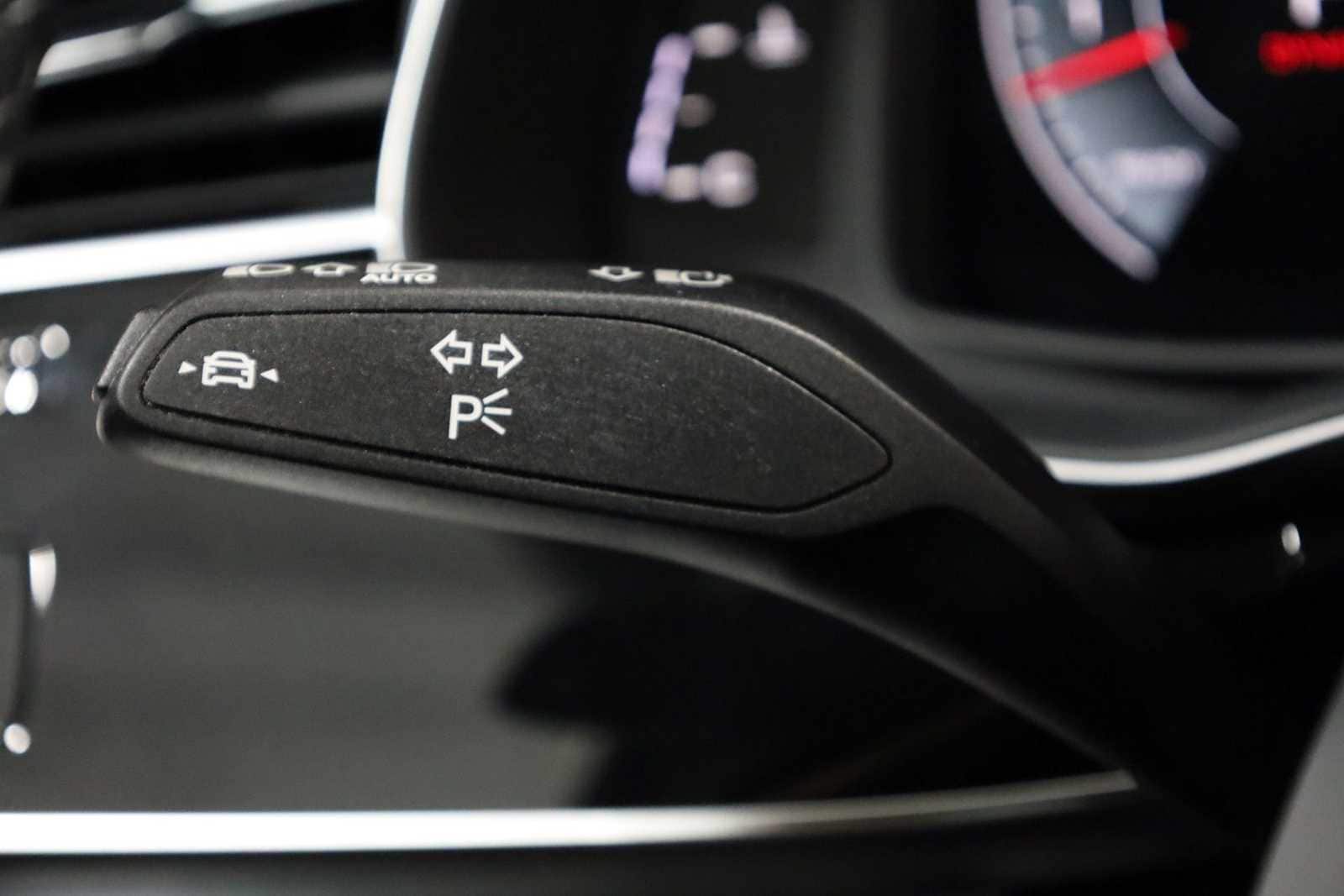 Thumbnail: 2026 Audi Q8 - 29