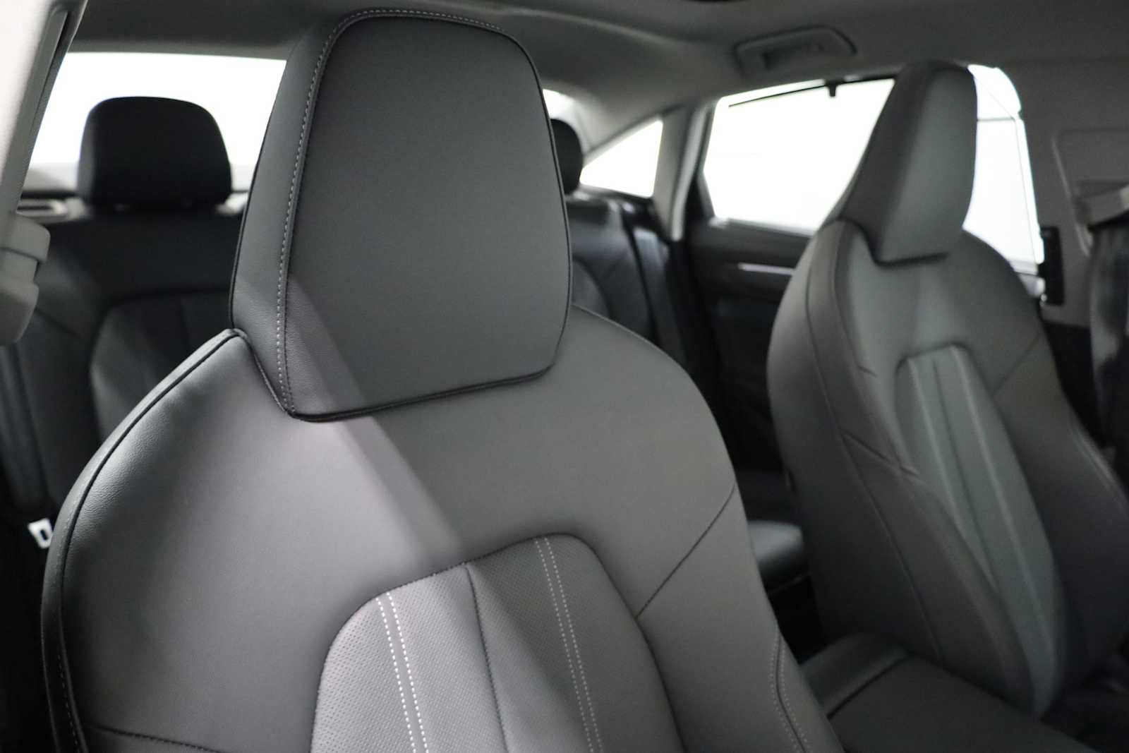 Thumbnail: 2026 Audi A6 - 21